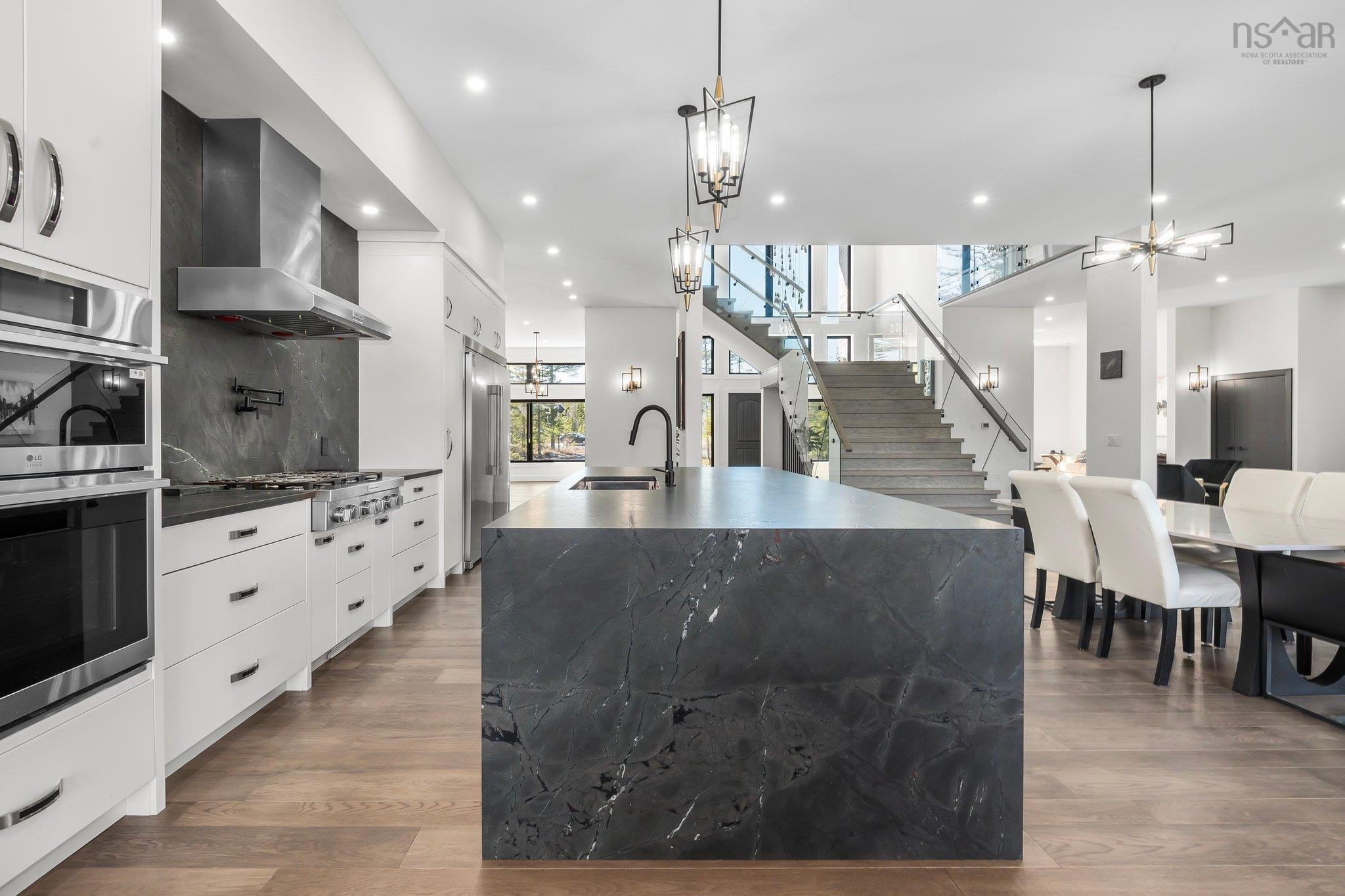 $3,200,000.00: 606 Sandwick Drive, Hammonds Plains