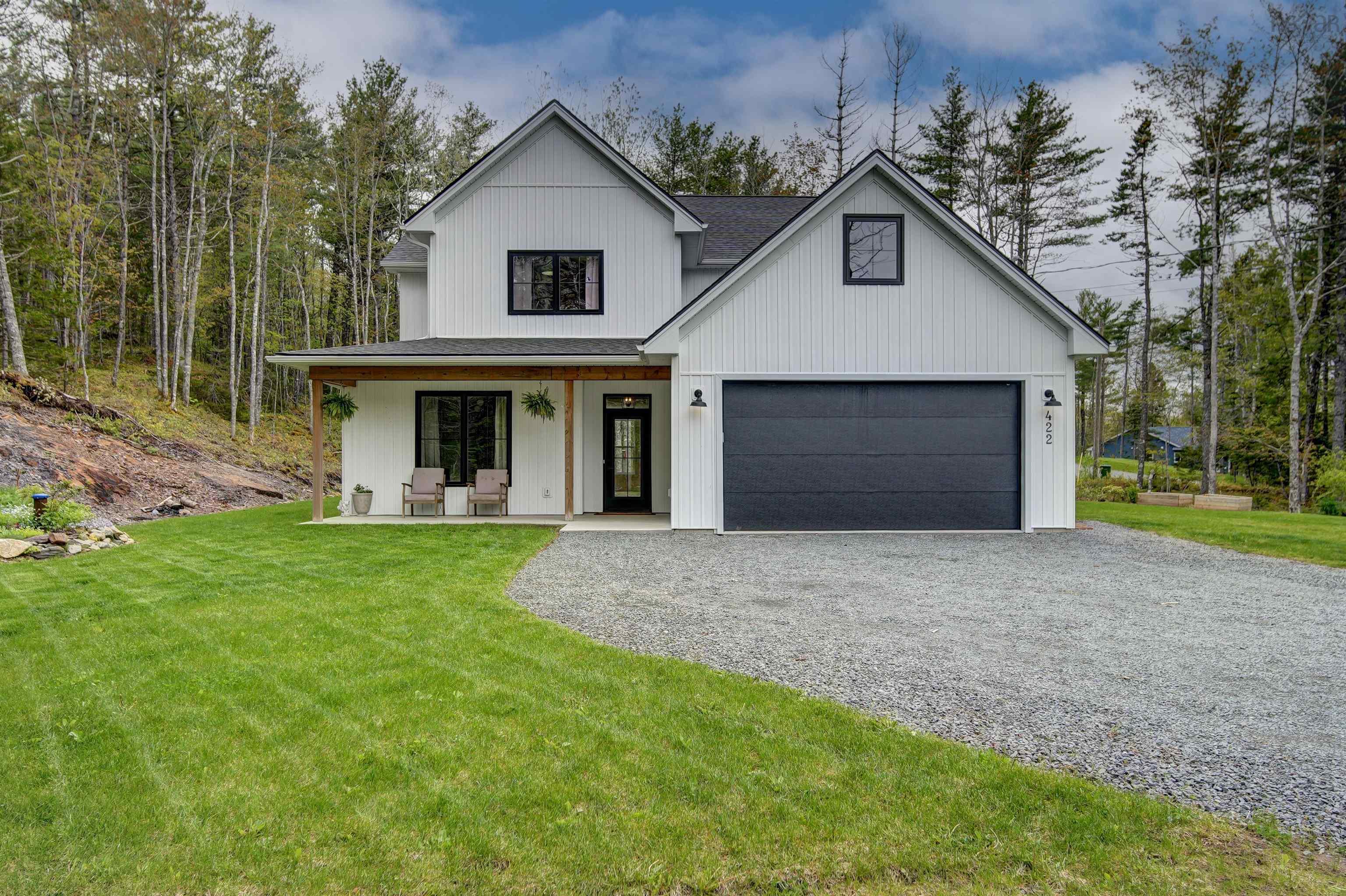 $879,900.00: 422 Calderwood Drive, Wellington