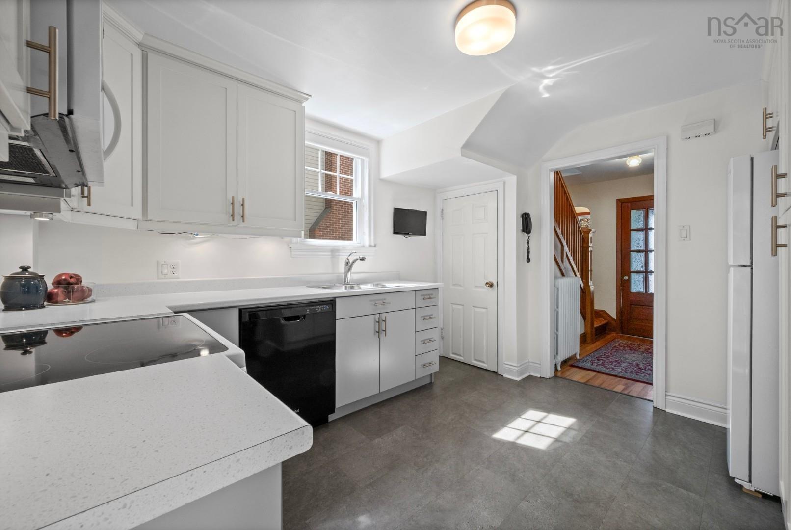$684,900.00: 7140 Ernst Avenue, Halifax