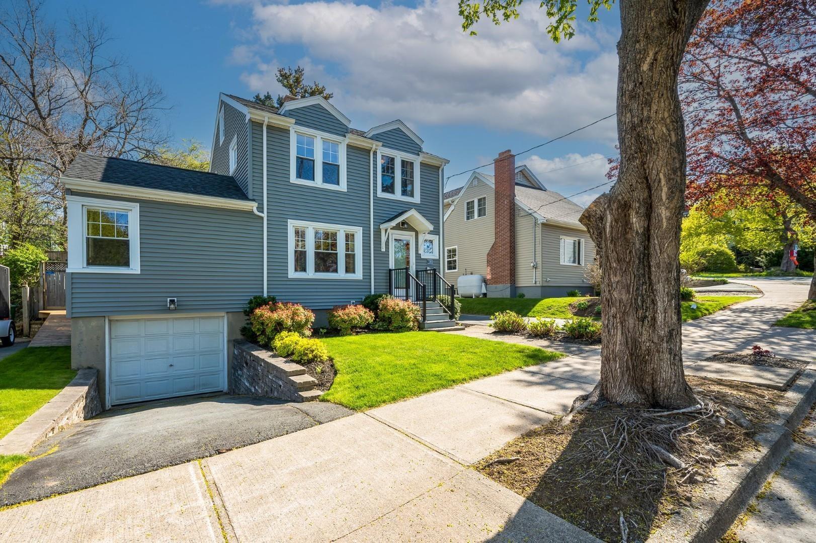 $684,900.00: 7140 Ernst Avenue, Halifax