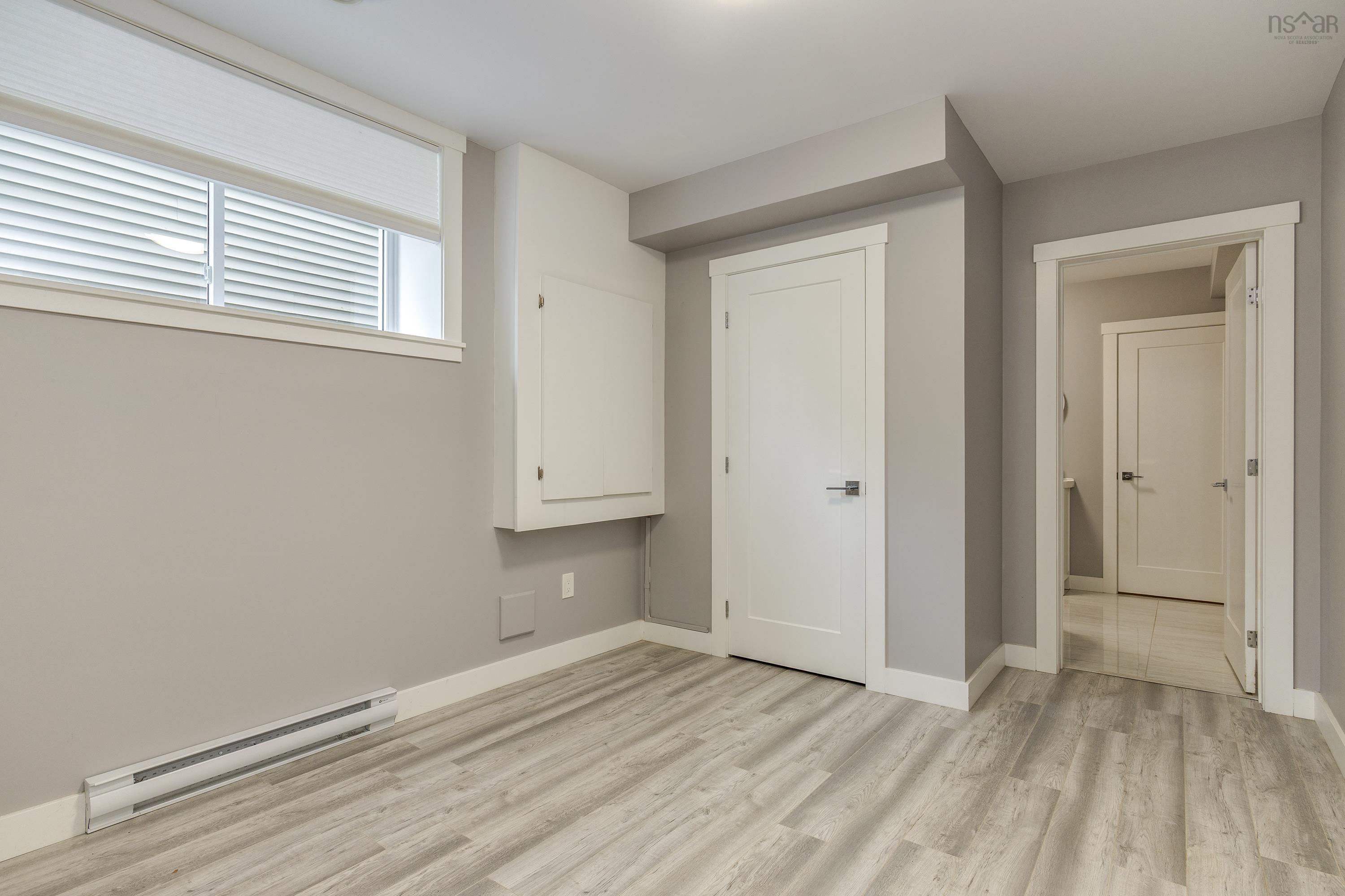 $874,900.00: 61 Larkview Terrace, Bedford