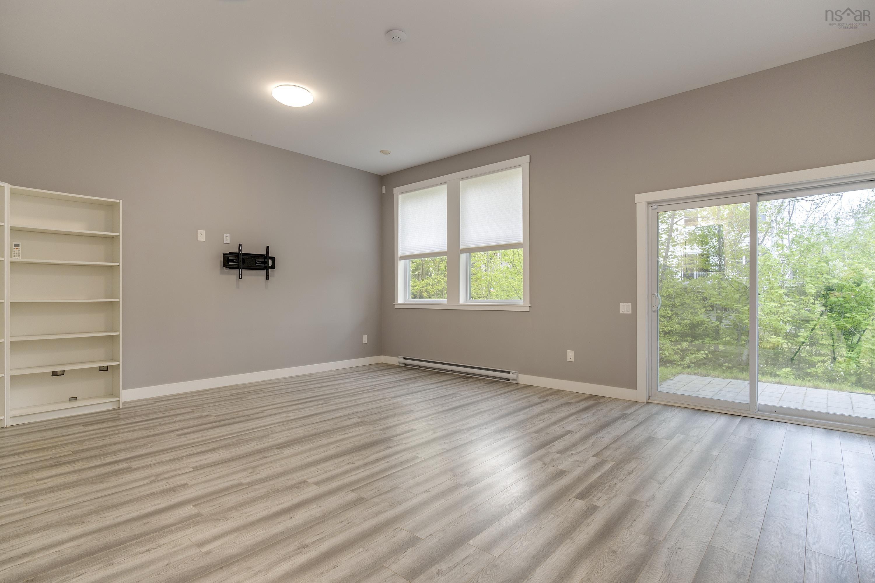 $874,900.00: 61 Larkview Terrace, Bedford