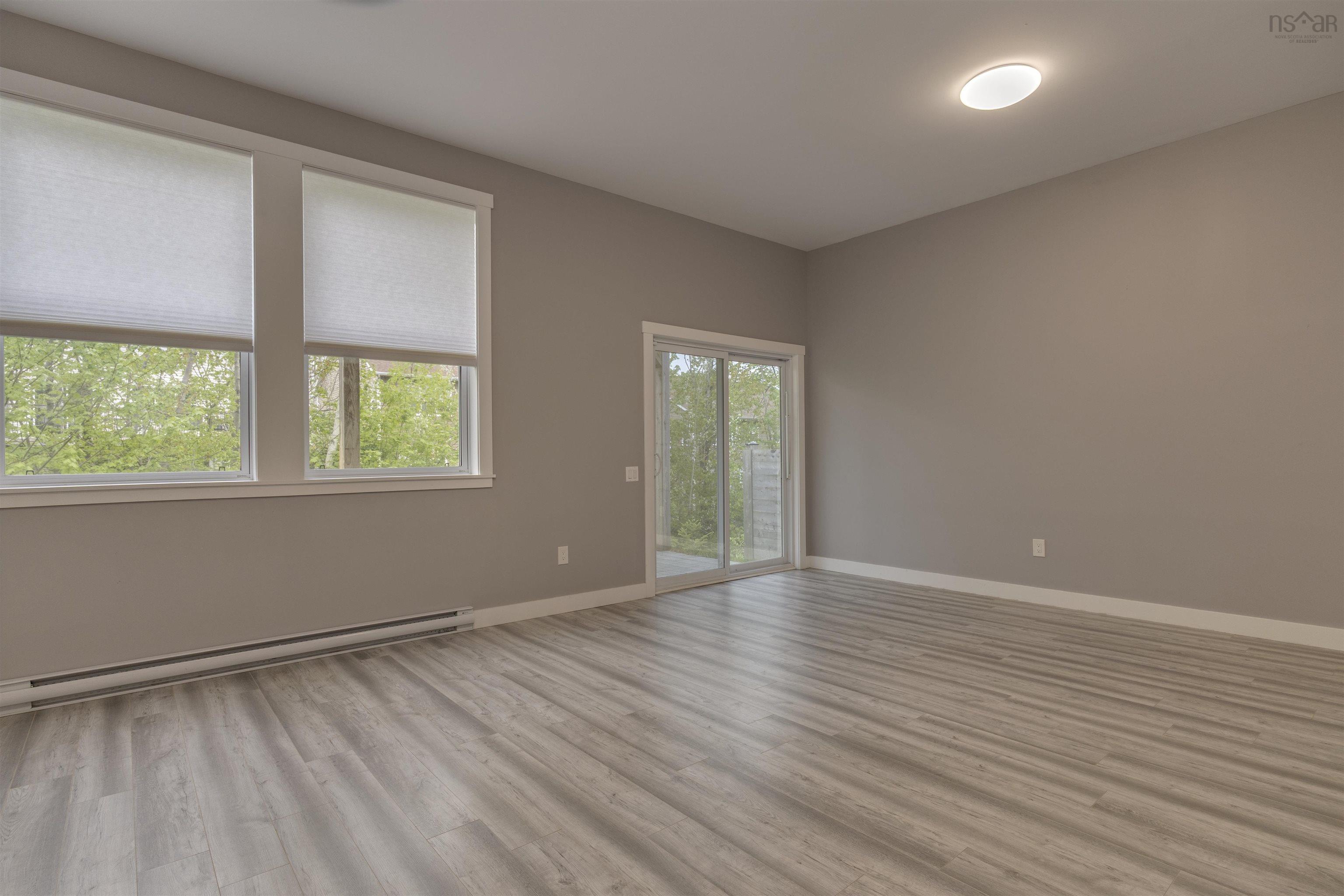 $874,900.00: 61 Larkview Terrace, Bedford