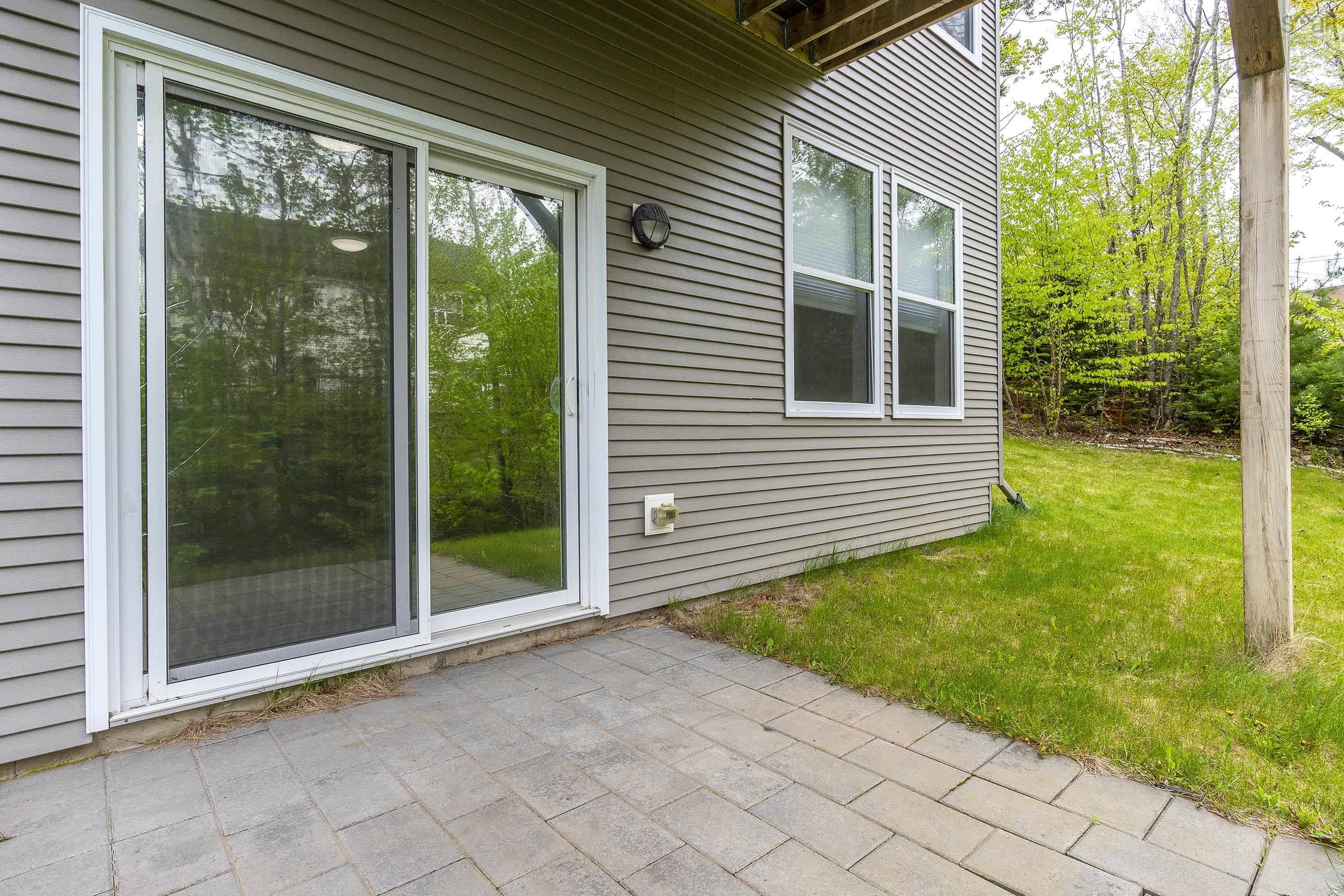 $874,900.00: 61 Larkview Terrace, Bedford