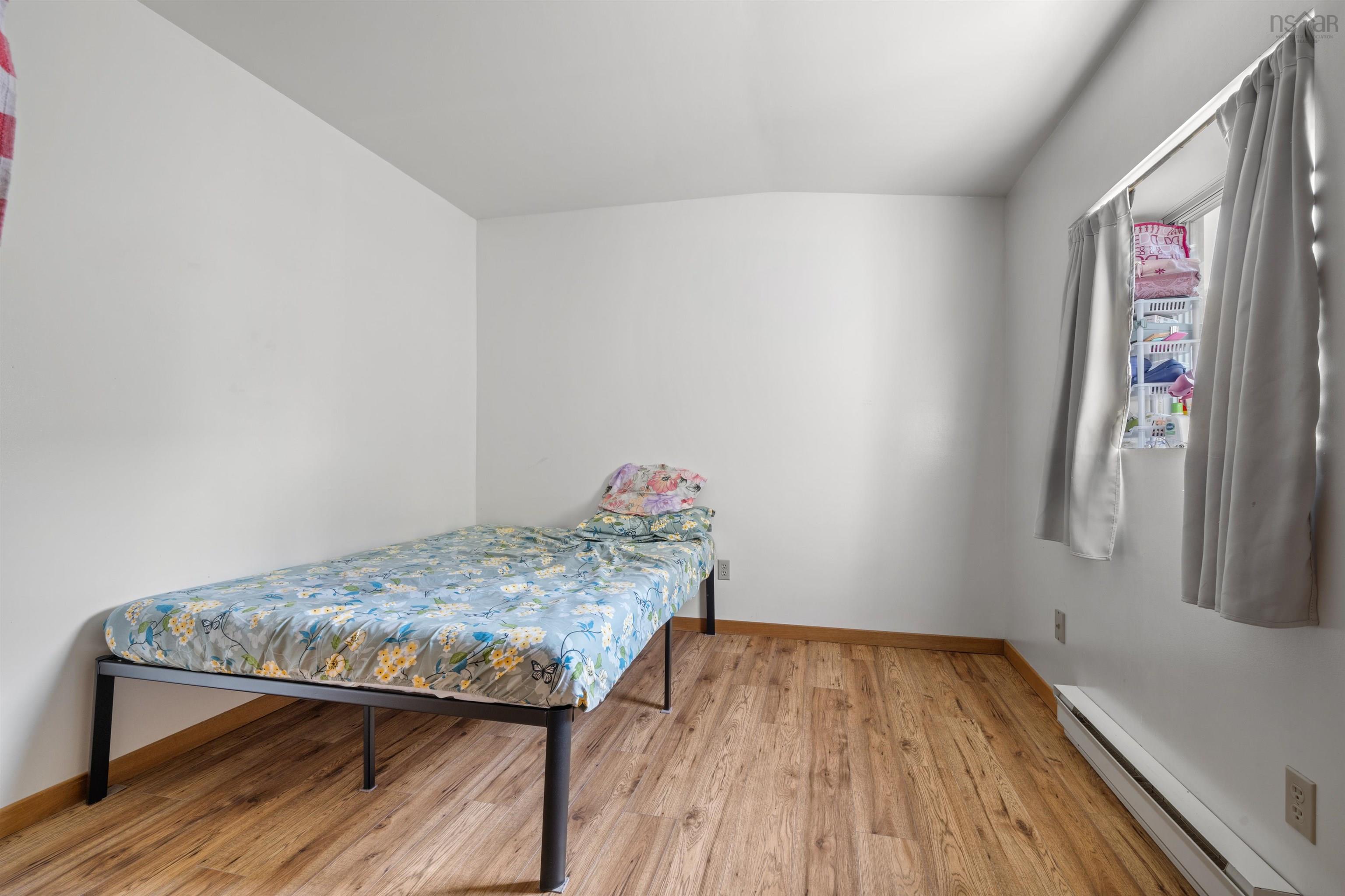 $1,199,000.00: 7 Pleasant Street, Dartmouth