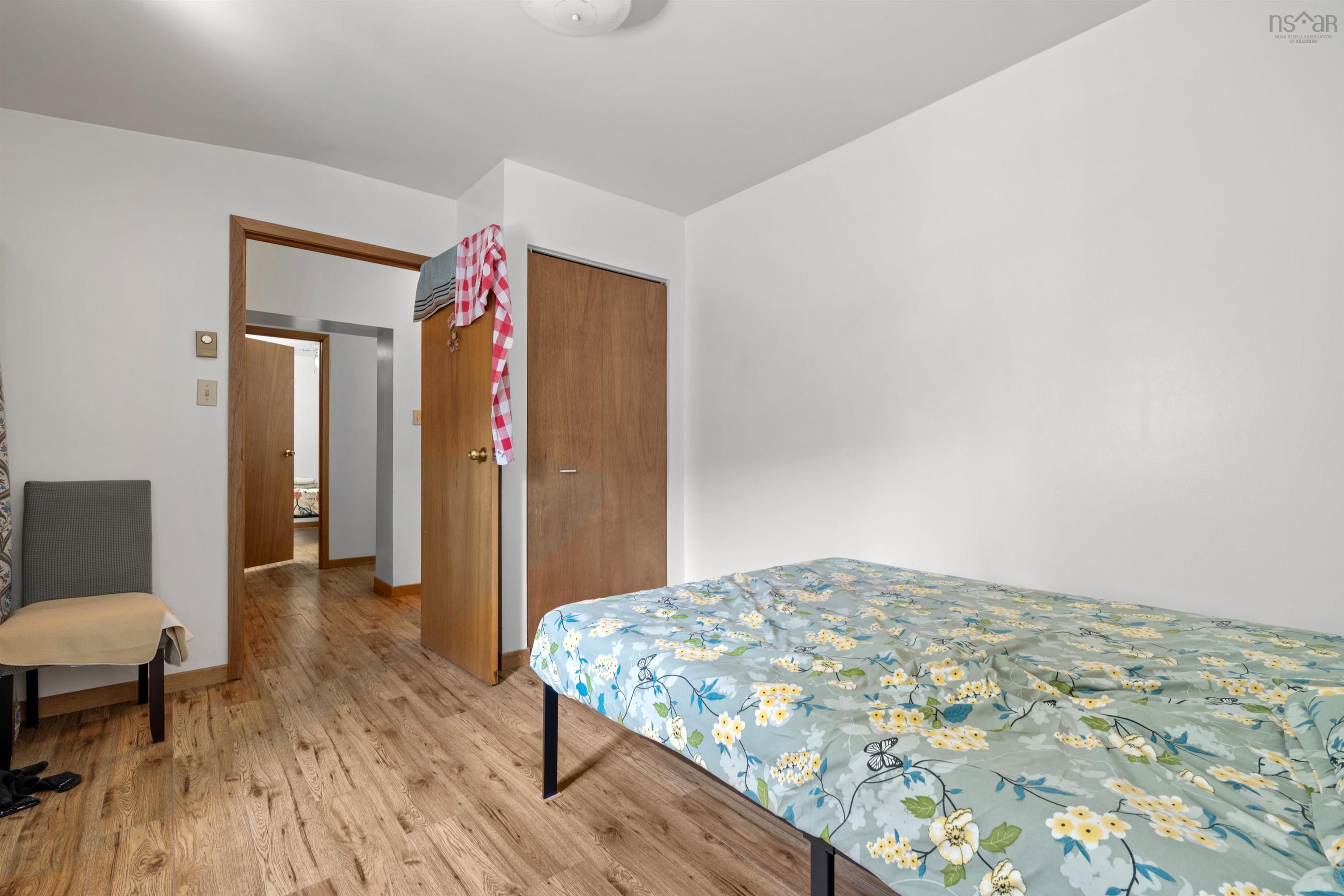 $1,199,000.00: 7 Pleasant Street, Dartmouth