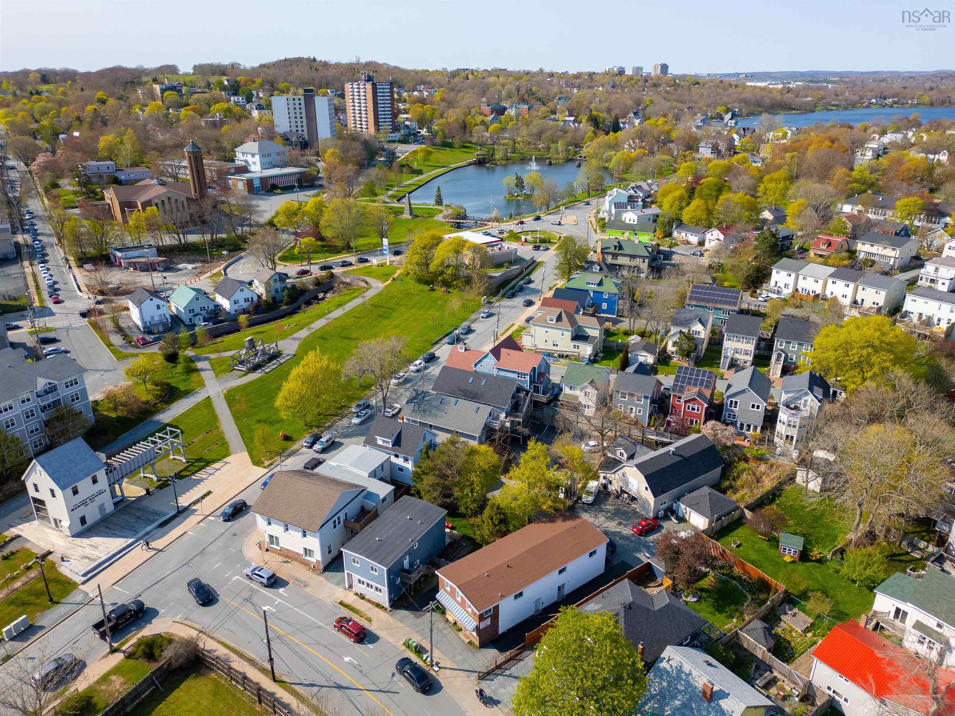 $1,199,000.00: 7 Pleasant Street, Dartmouth