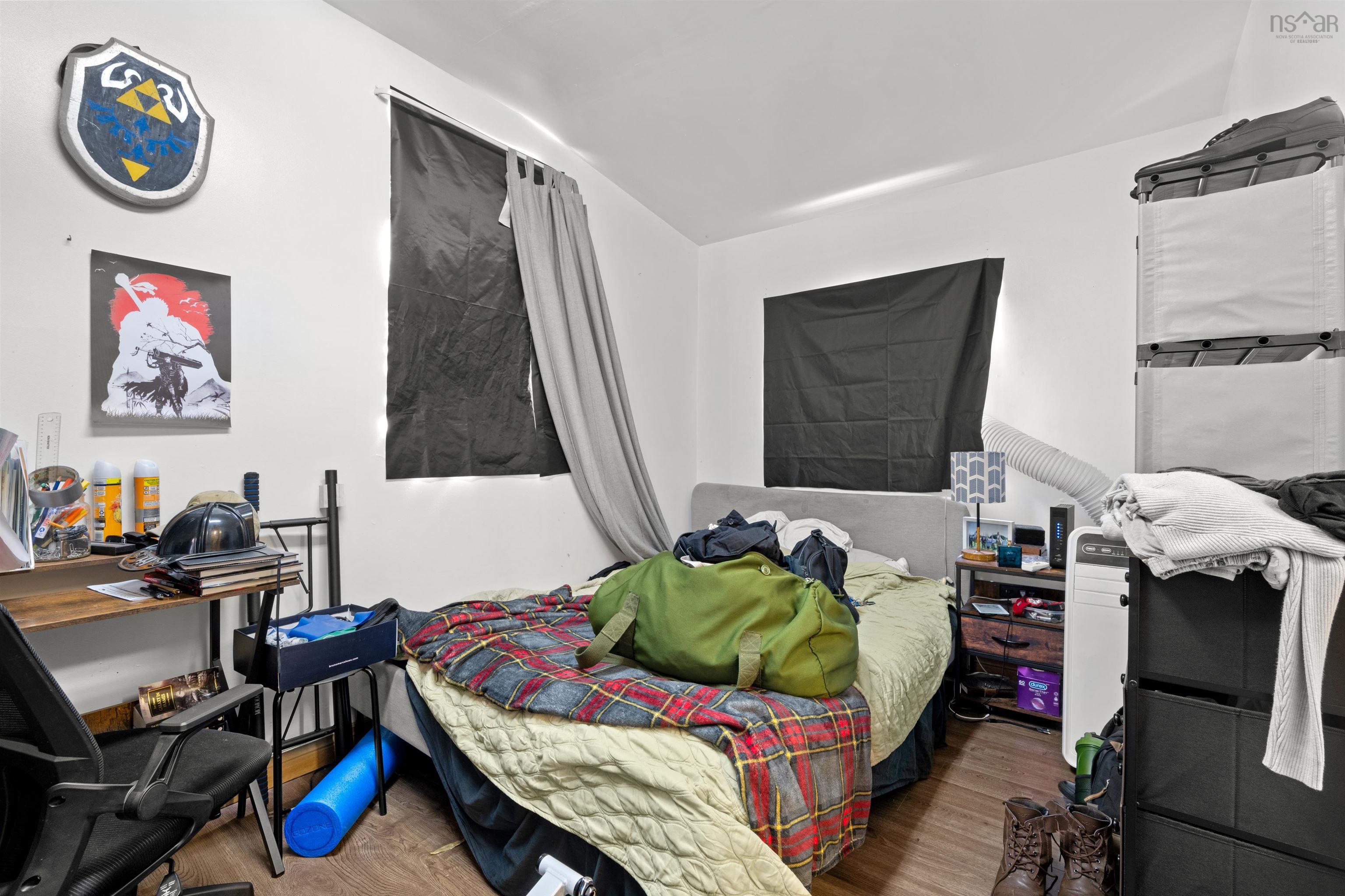 $1,199,000.00: 7 Pleasant Street, Dartmouth