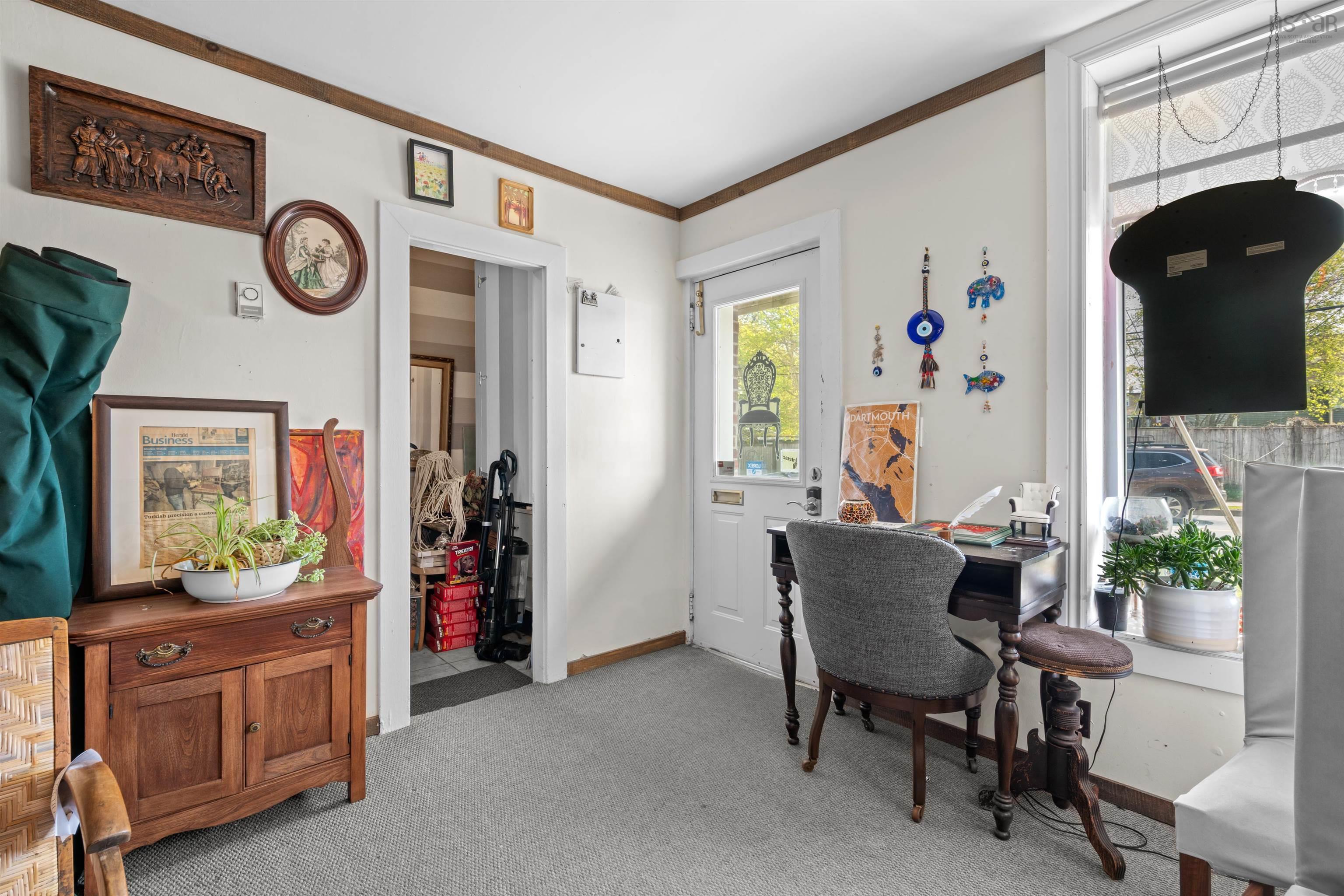 $1,199,000.00: 7 Pleasant Street, Dartmouth