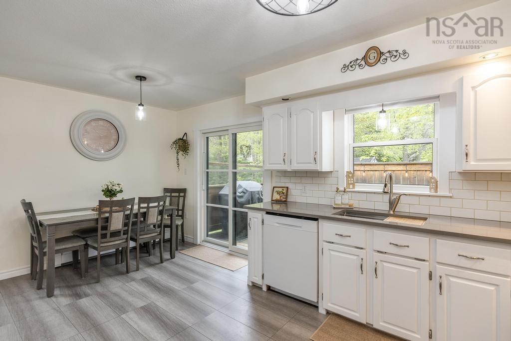 $399,000.00: 34 Maplewood Lane, Kingston