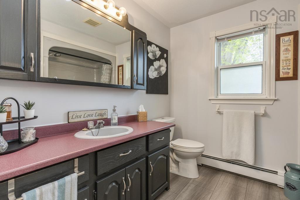 $399,000.00: 34 Maplewood Lane, Kingston