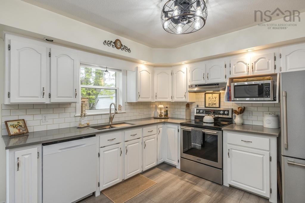$399,000.00: 34 Maplewood Lane, Kingston