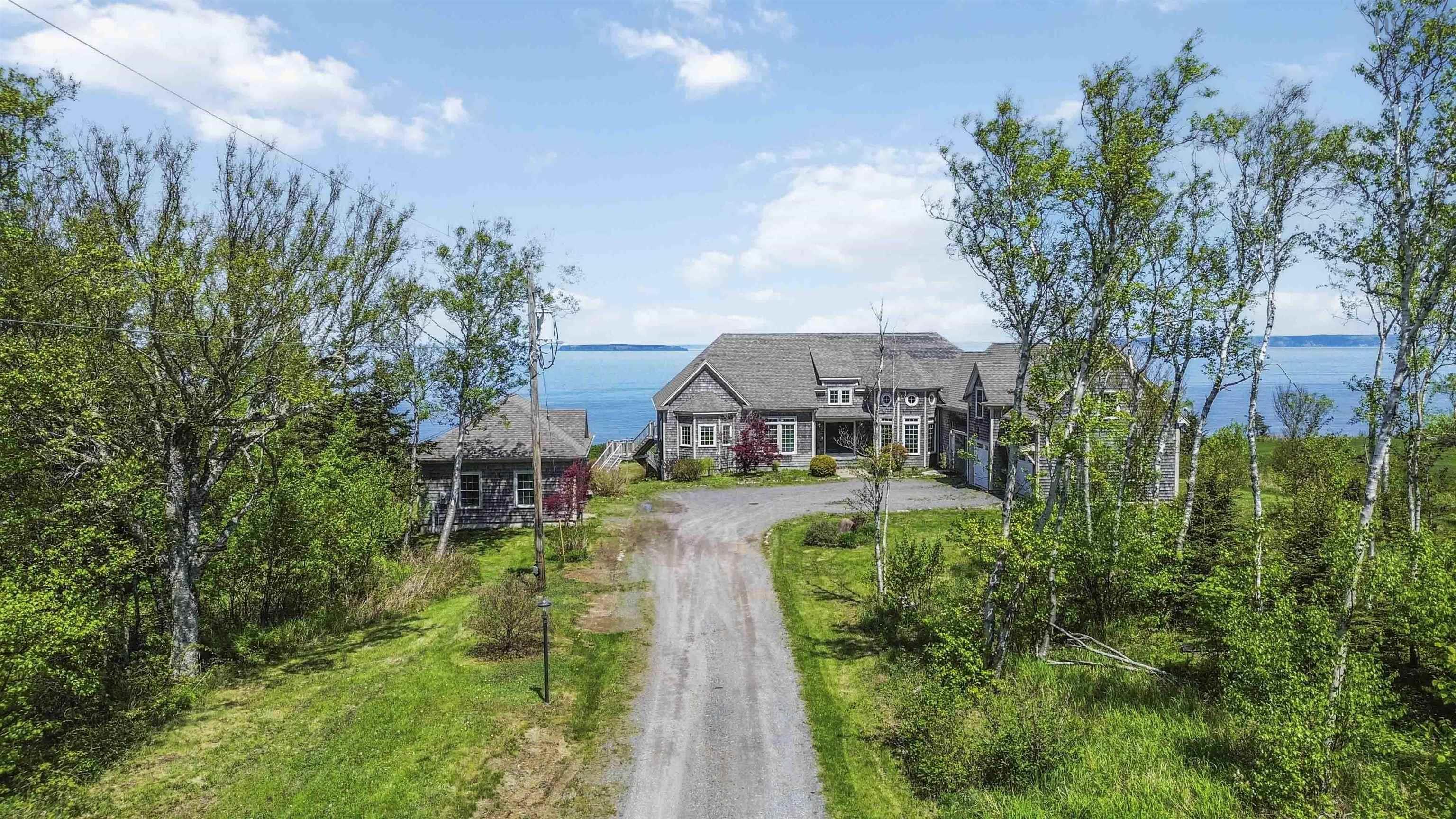 $1,199,900.00: 70 Fundy Bay Drive, Victoria Harbour