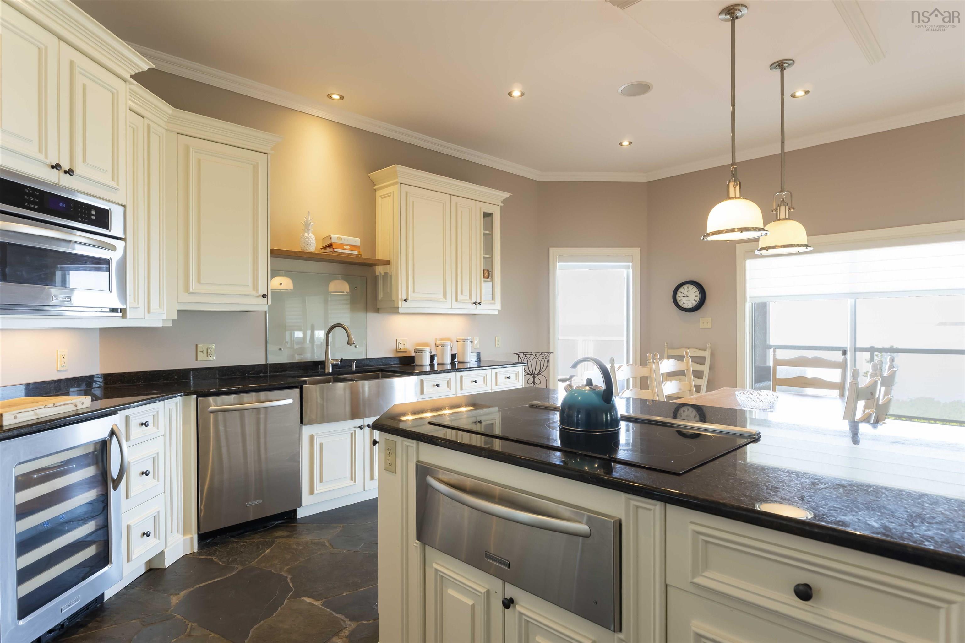 $1,199,900.00: 70 Fundy Bay Drive, Victoria Harbour
