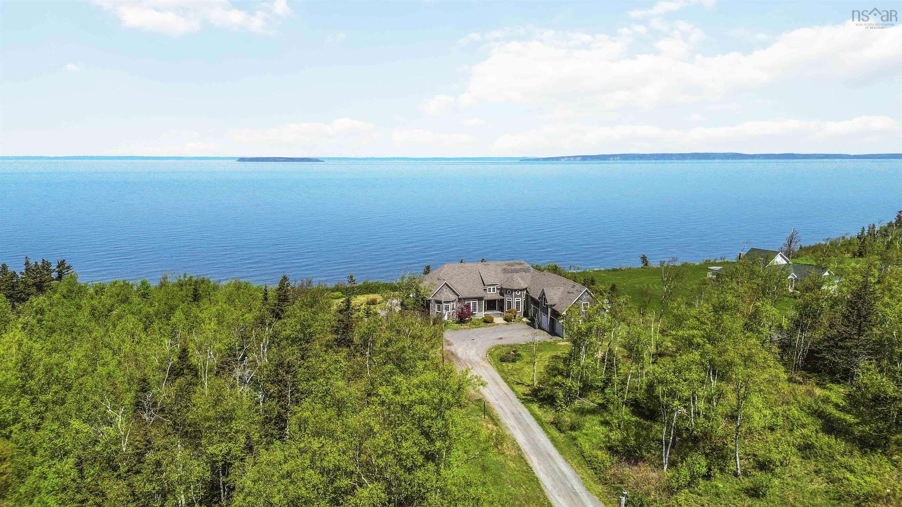$1,199,900.00: 70 Fundy Bay Drive, Victoria Harbour