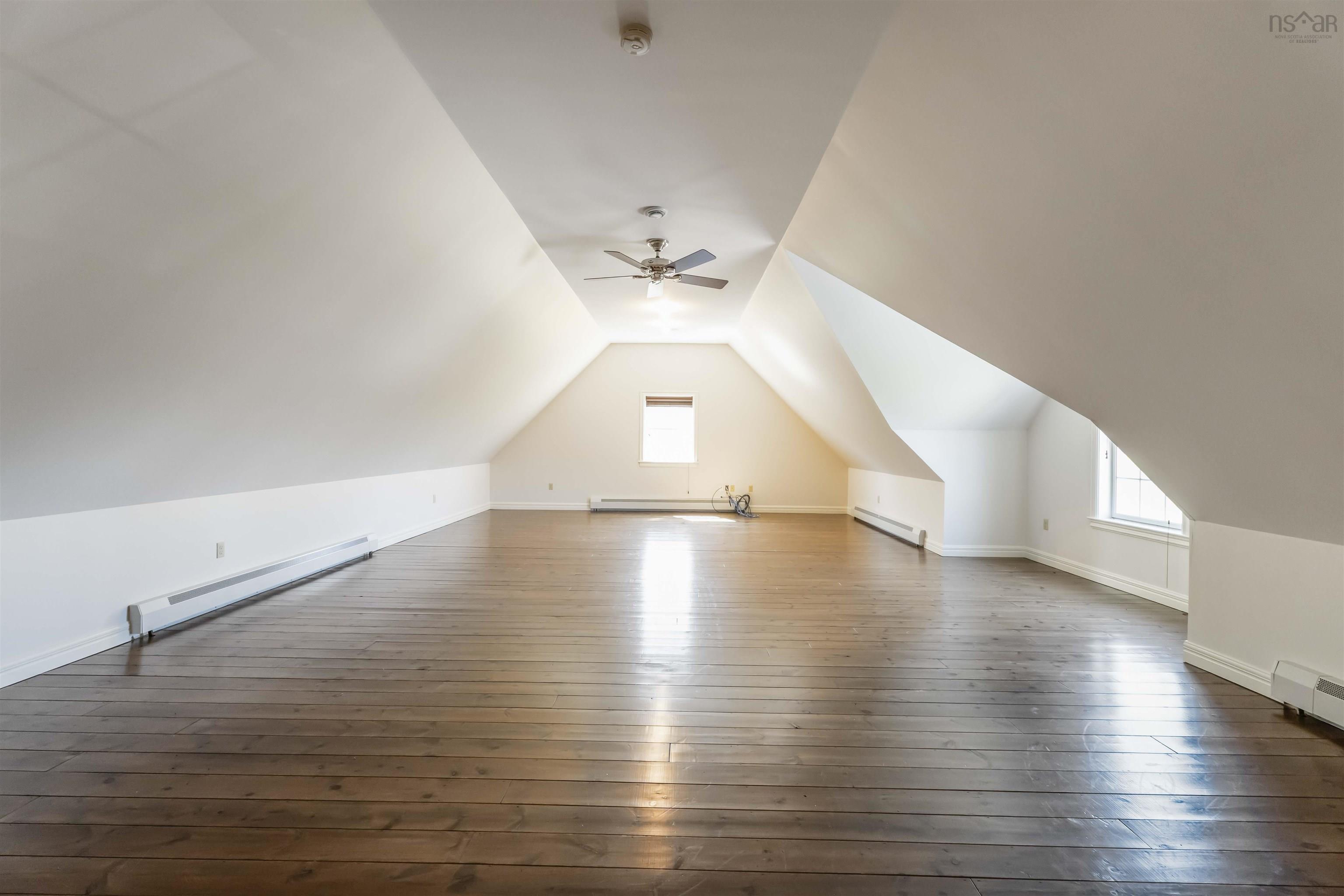 $1,199,900.00: 70 Fundy Bay Drive, Victoria Harbour