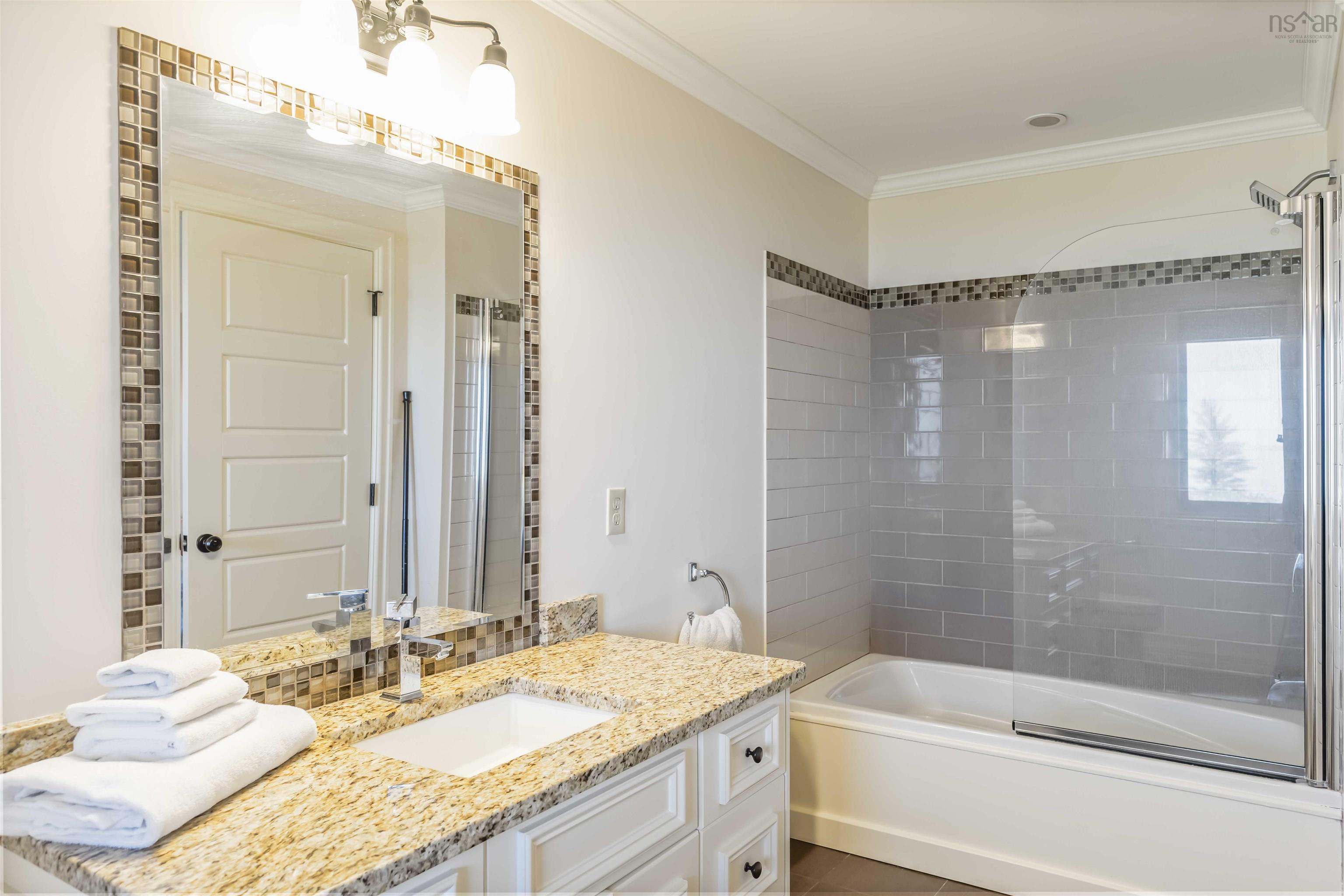 $1,199,900.00: 70 Fundy Bay Drive, Victoria Harbour