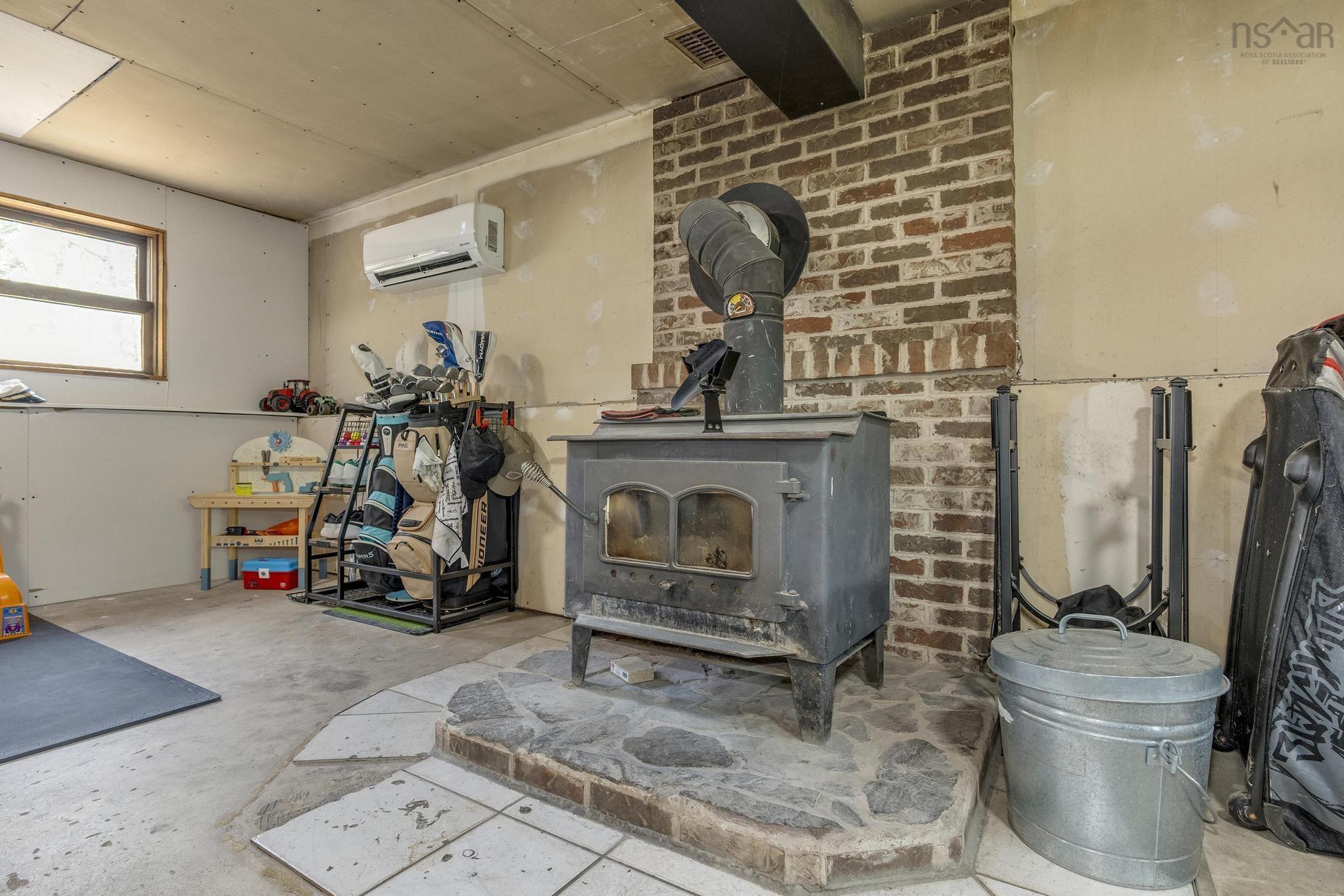 $325,000.00: 110 Hall Road, South Greenwood
