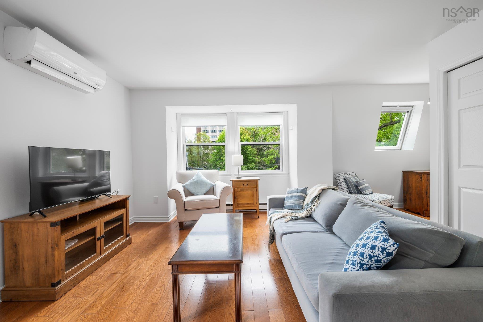 $549,900.00: 5683 Fenwick Street, Halifax