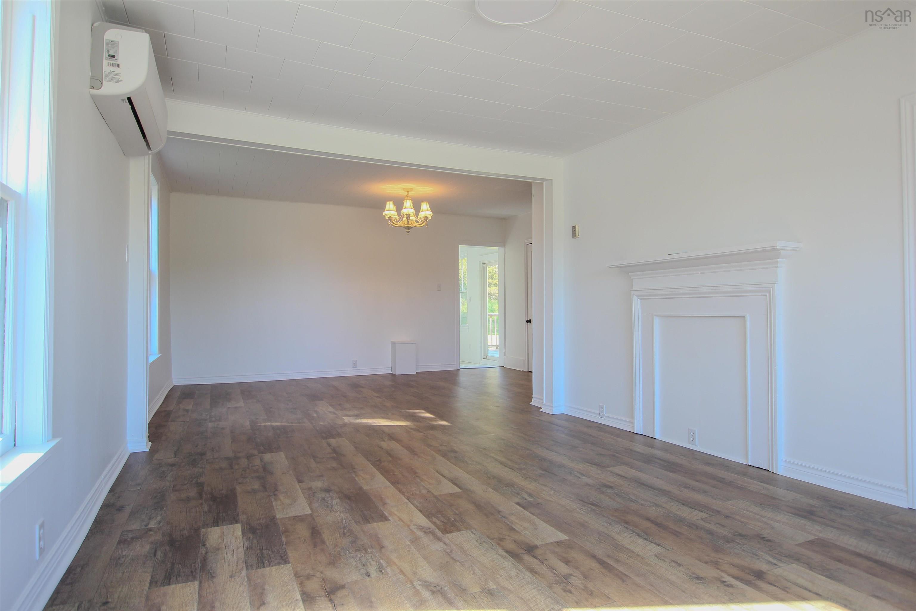 $395,000.00: 332 3442 Highway 332, Rose Bay