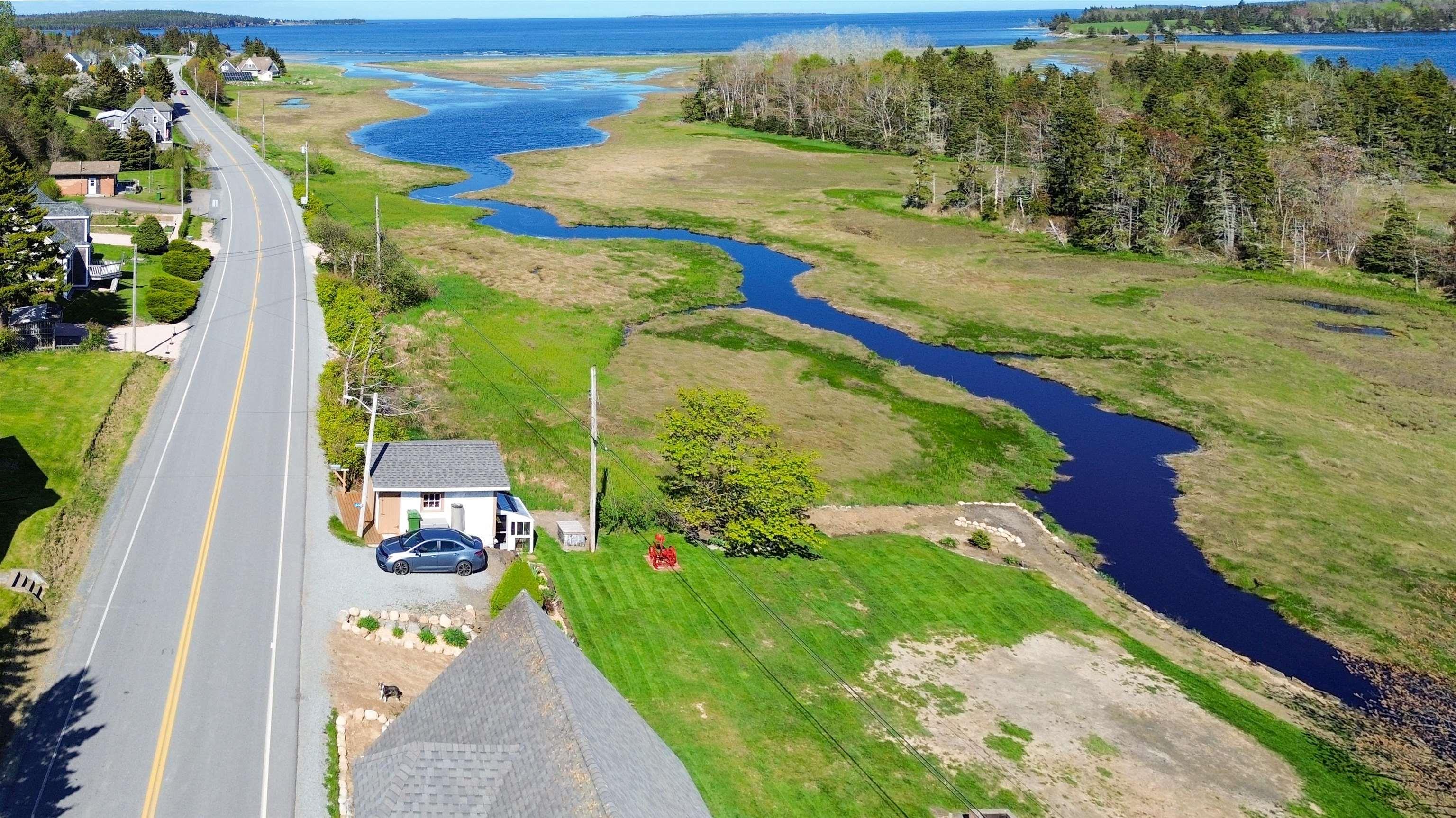 $395,000.00: 332 3442 Highway 332, Rose Bay