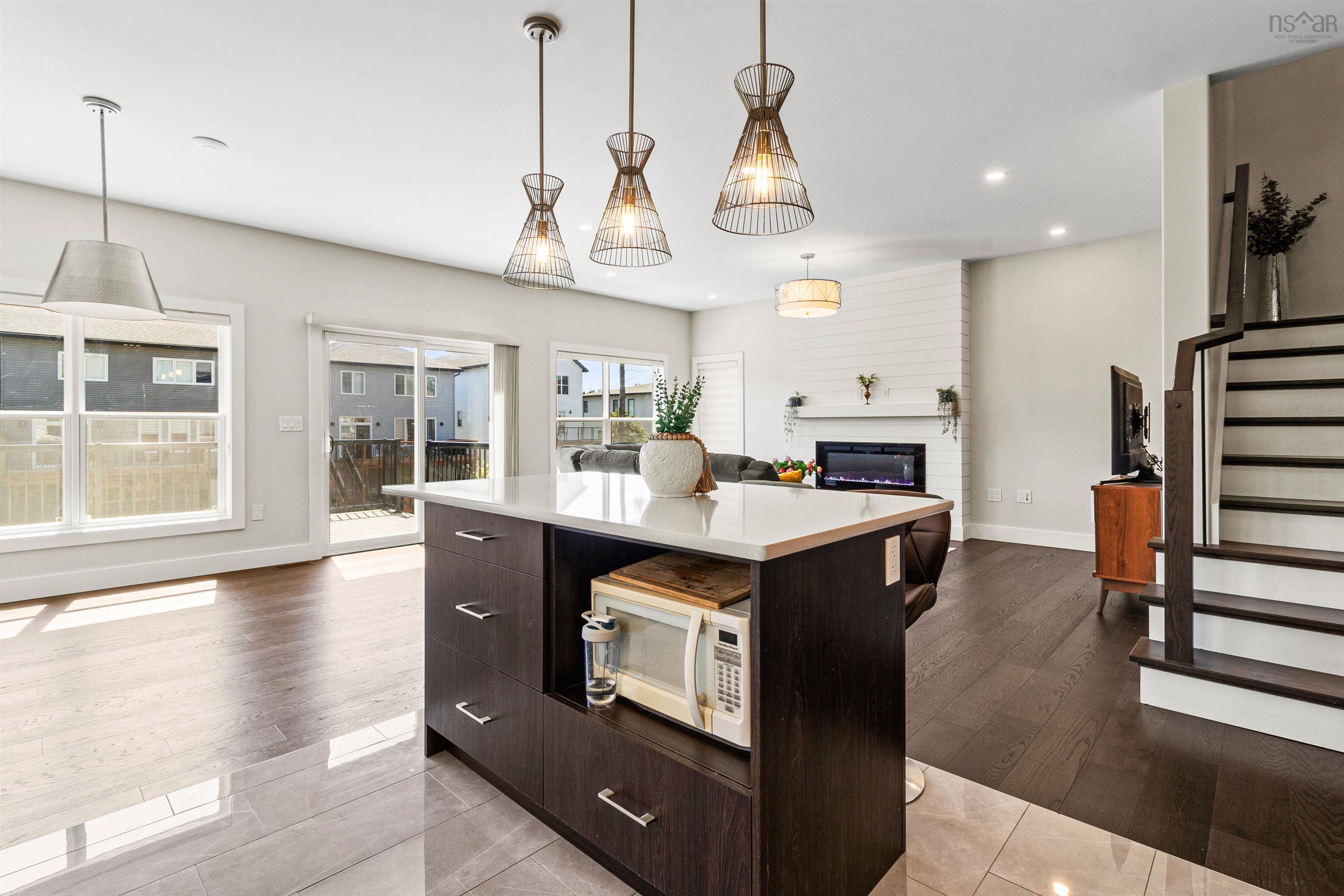 $949,000.00: 40 Talus Avenue, Bedford