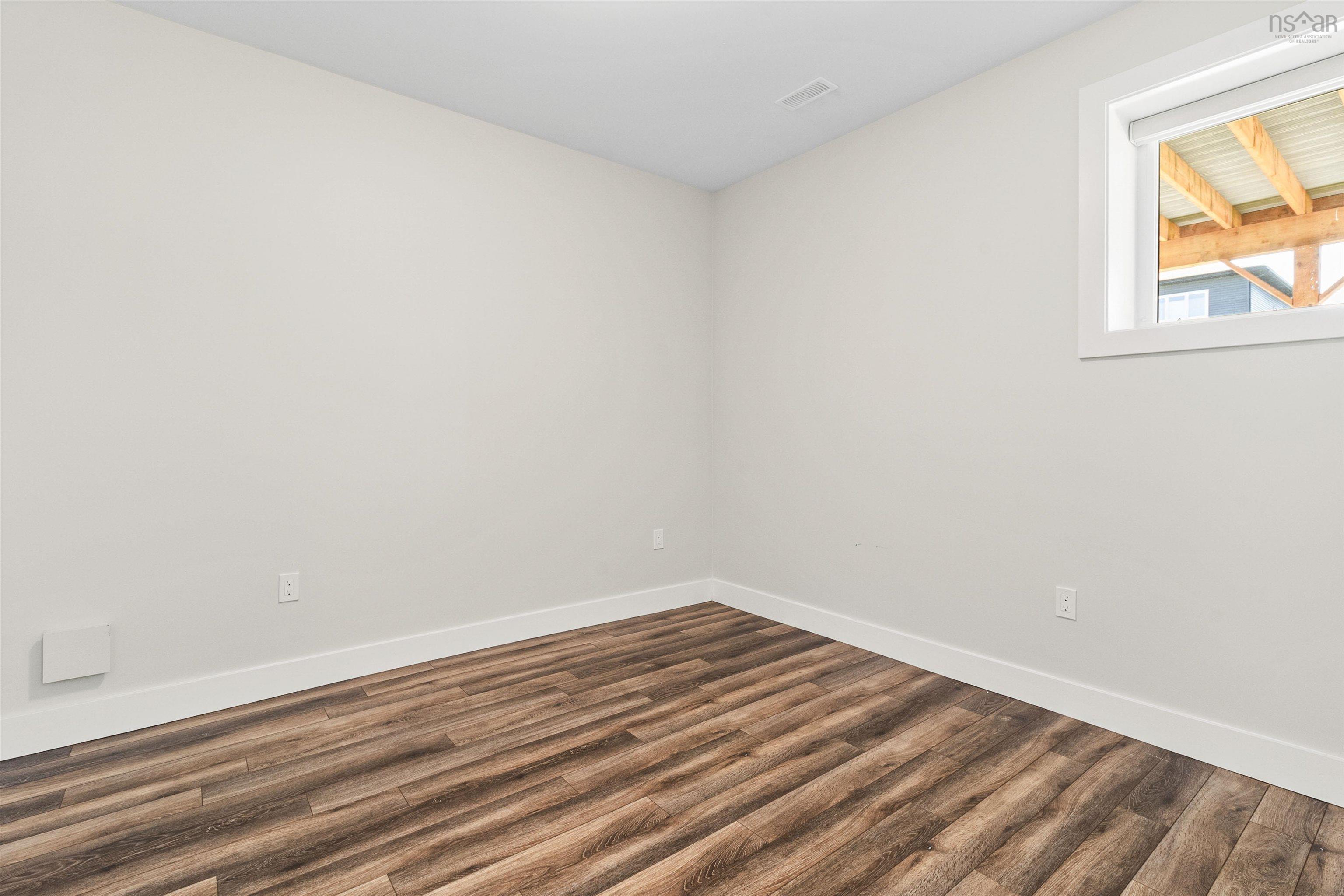 $949,000.00: 40 Talus Avenue, Bedford