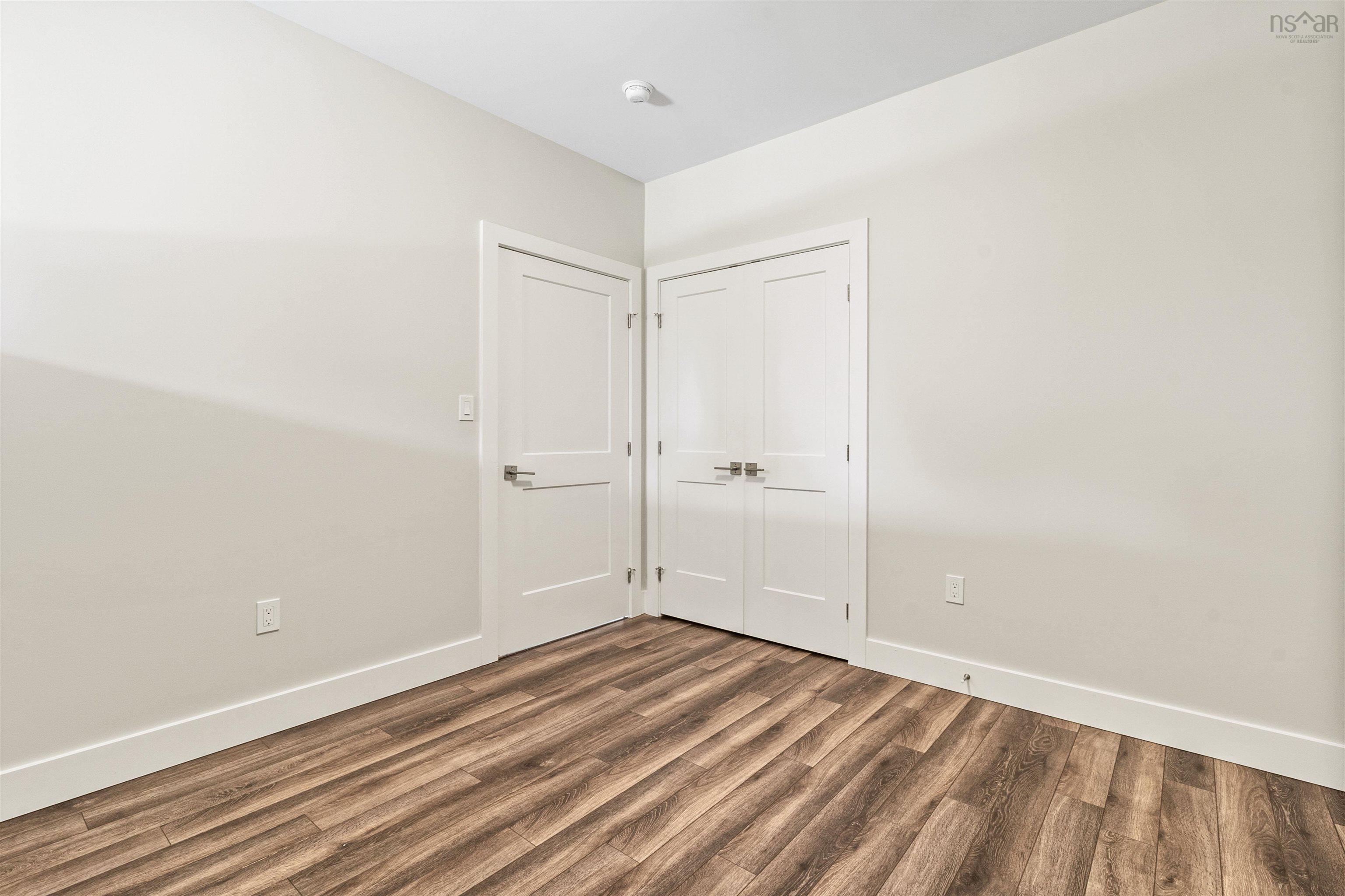 $949,000.00: 40 Talus Avenue, Bedford