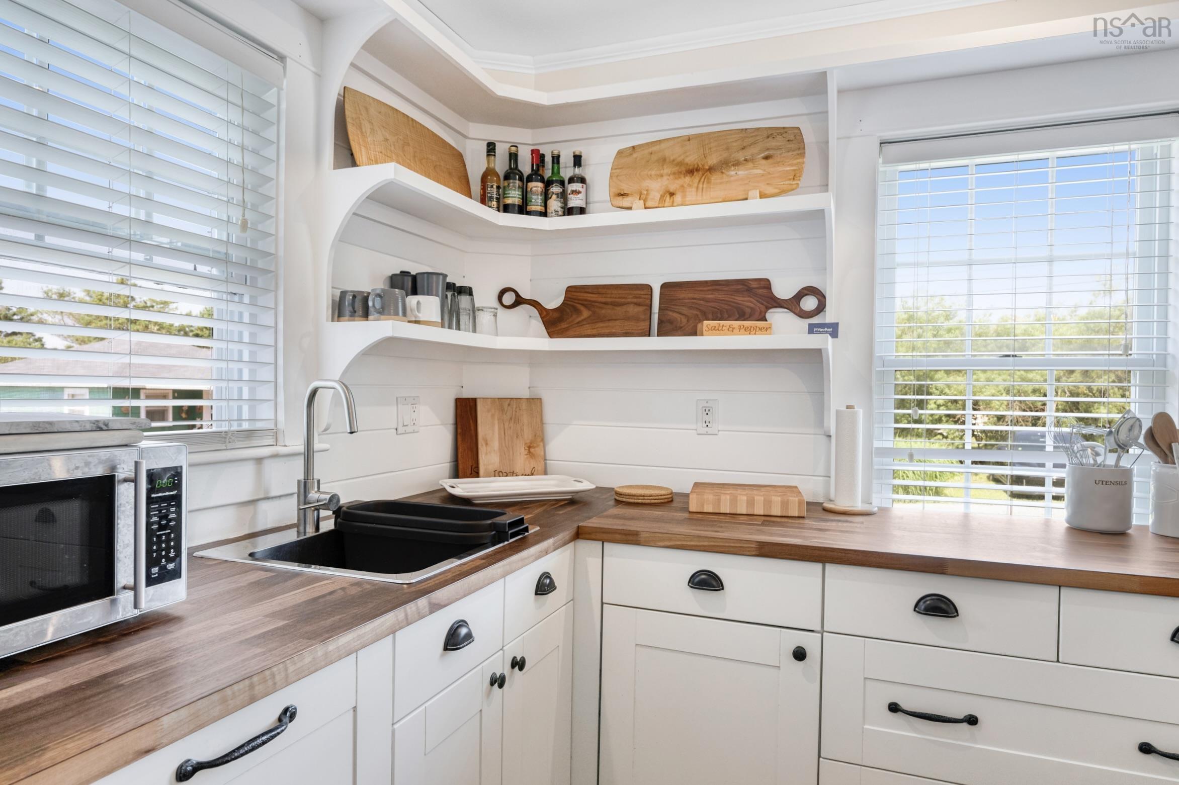 $525,000.00: 23 Ocean View Drive, Blue Rocks