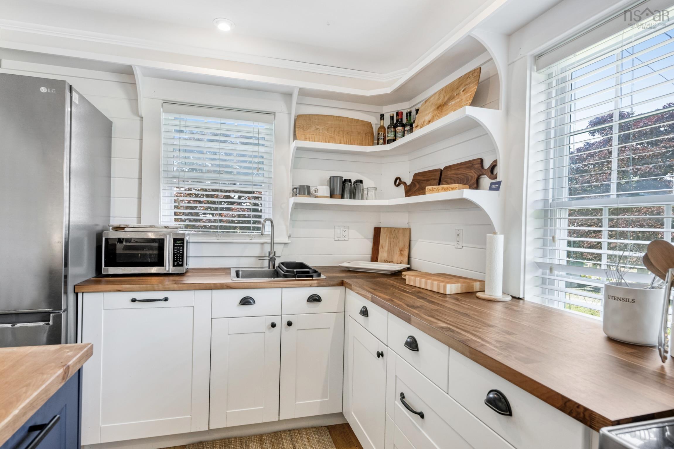 $525,000.00: 23 Ocean View Drive, Blue Rocks