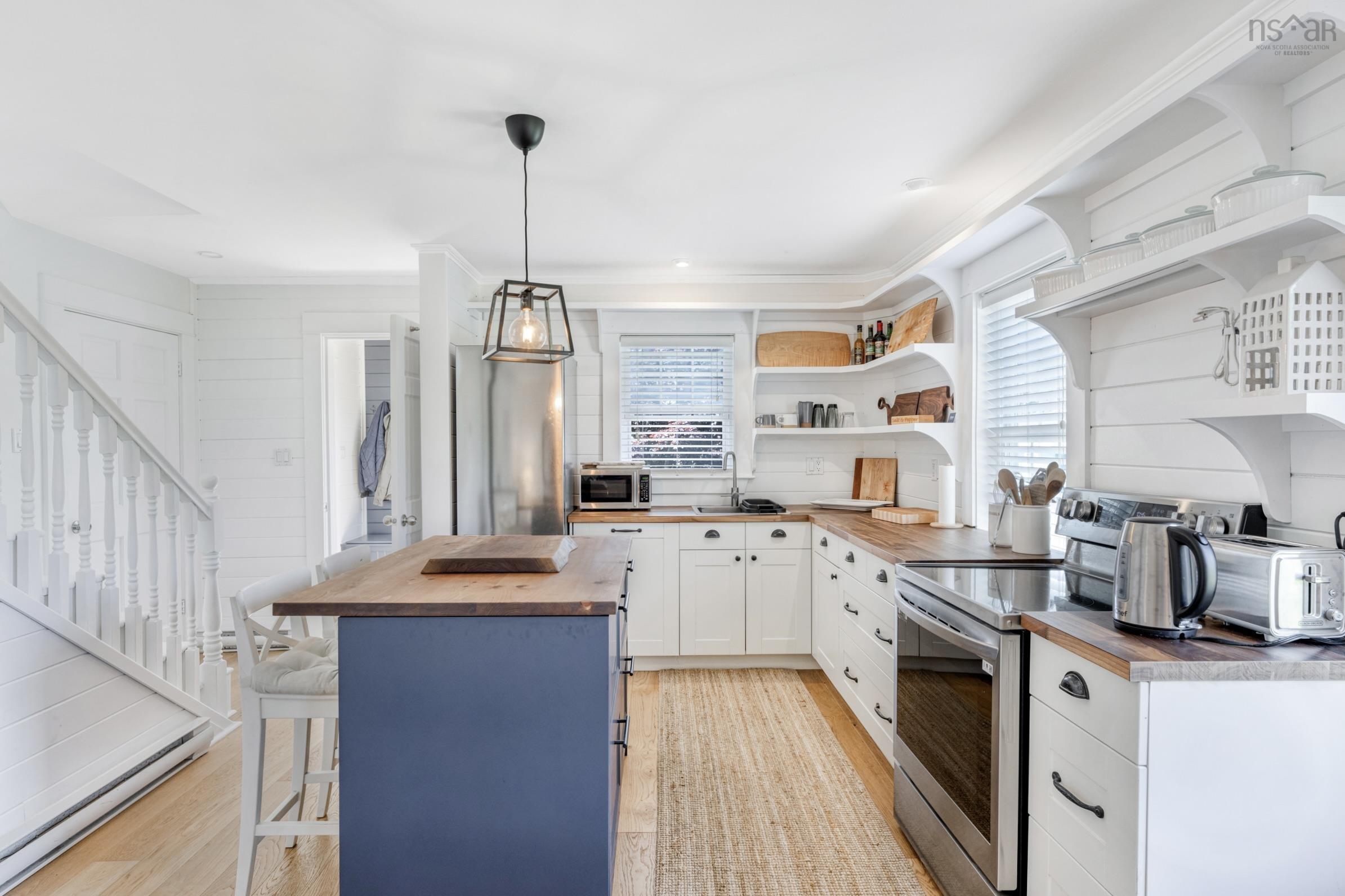 $525,000.00: 23 Ocean View Drive, Blue Rocks