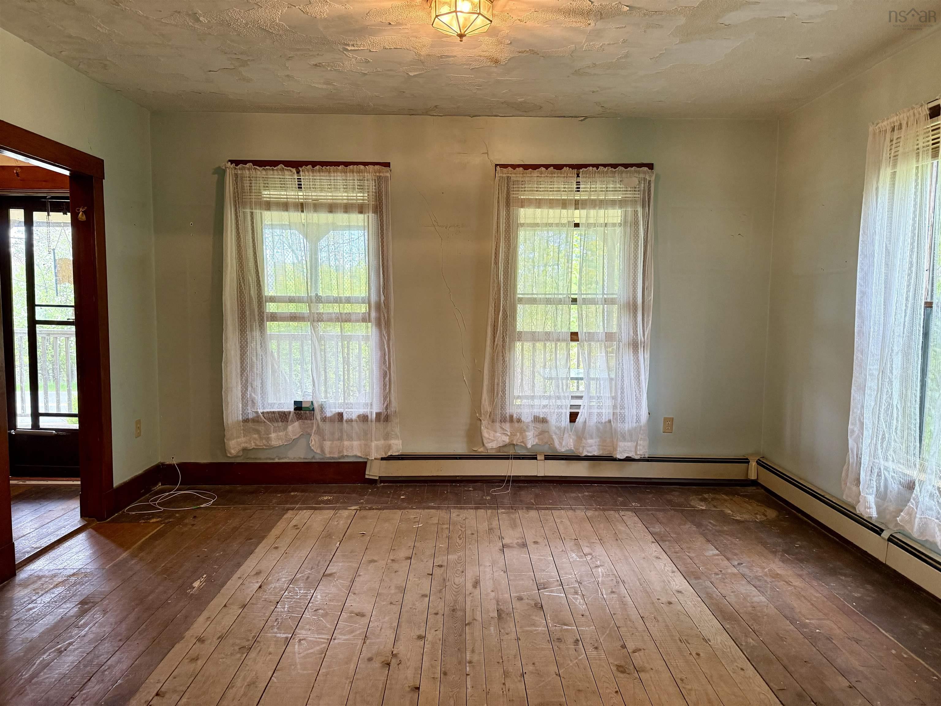 $149,900.00: 316 Highway 3, Sable River