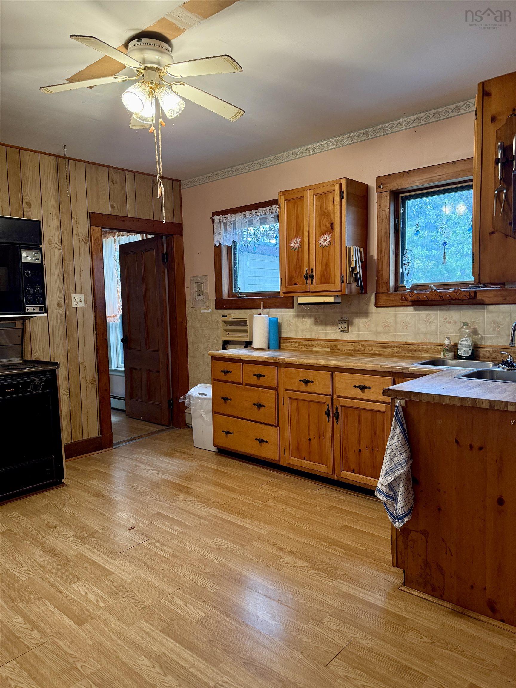 $149,900.00: 316 Highway 3, Sable River