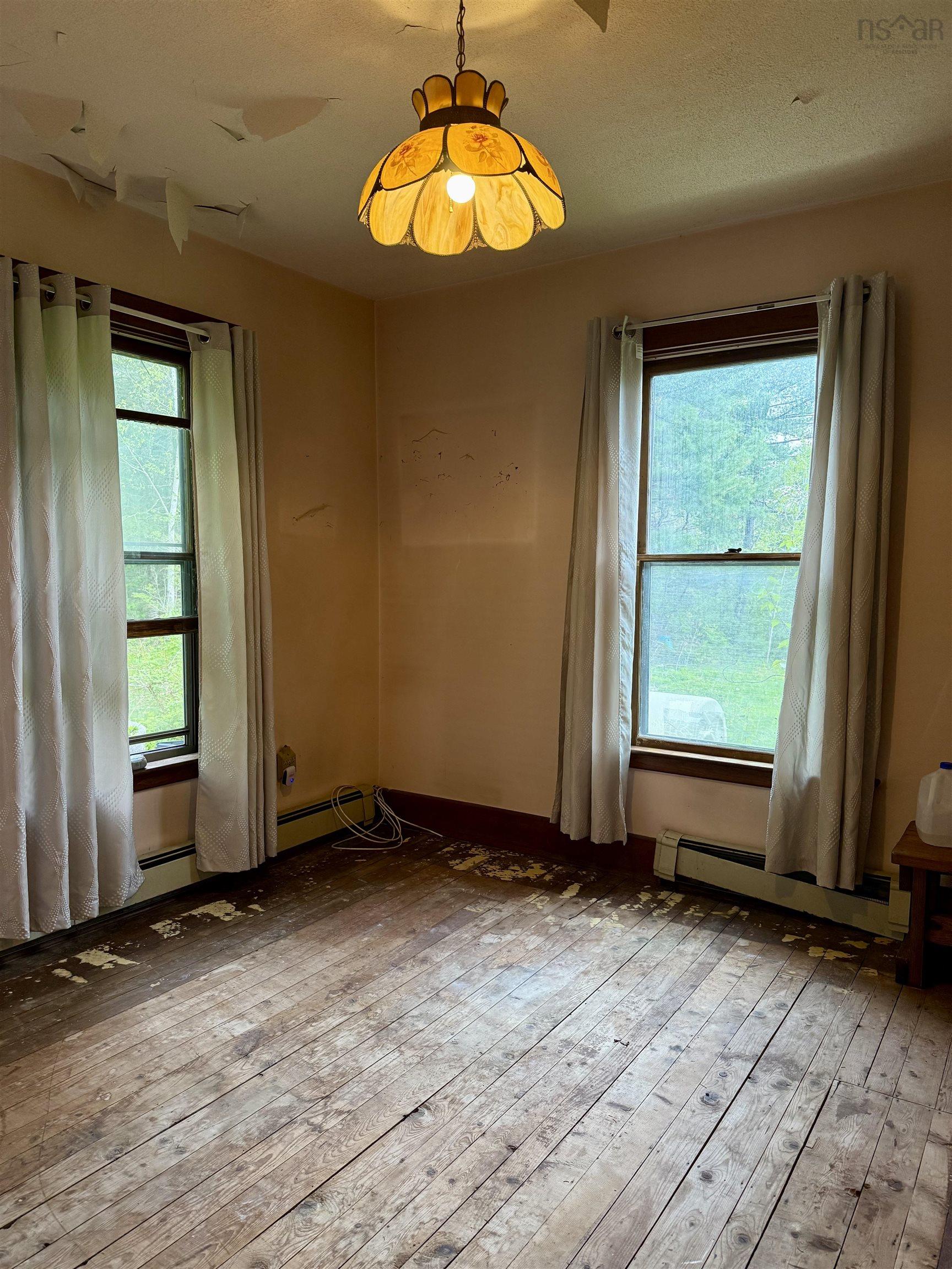 $149,900.00: 316 Highway 3, Sable River