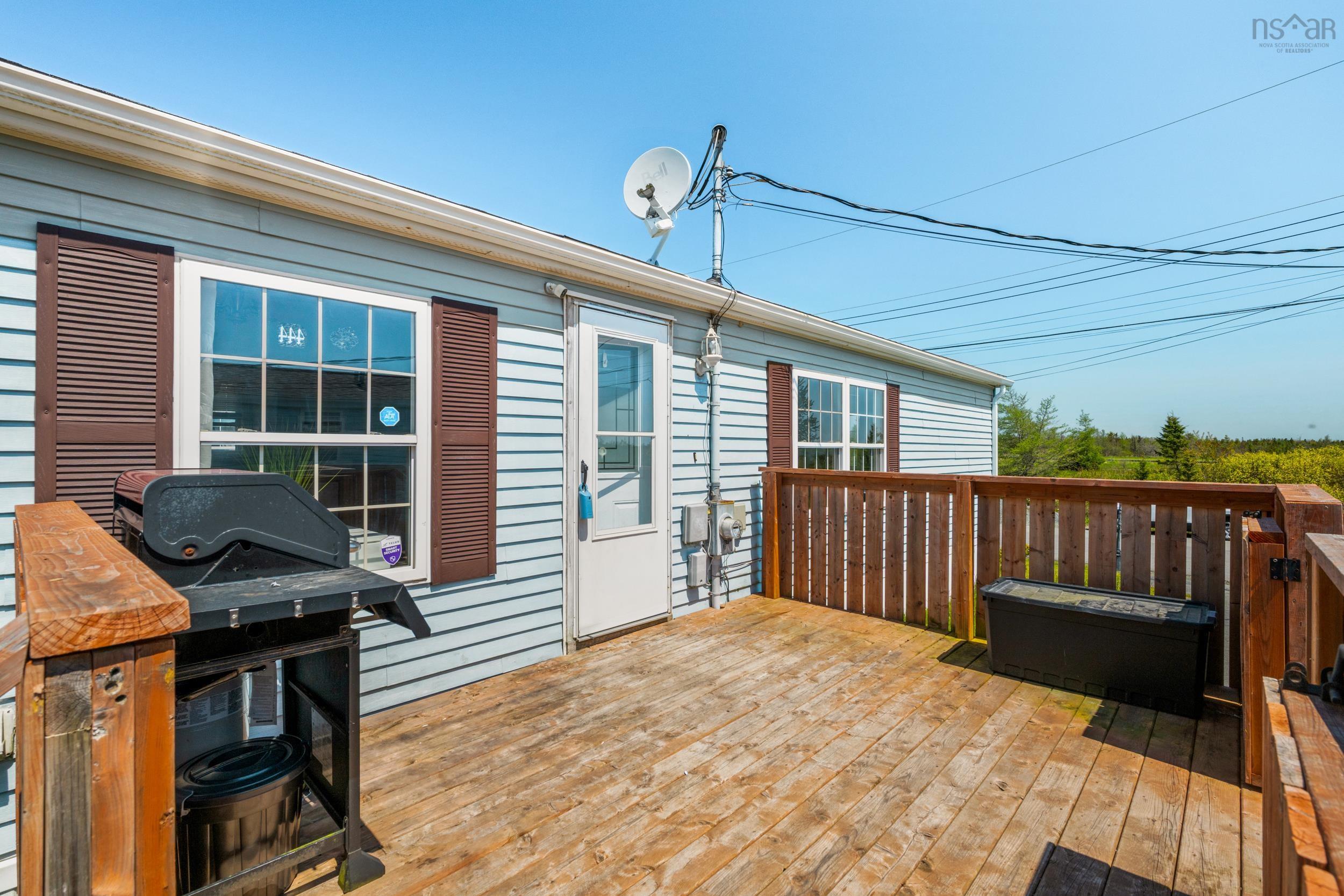 3 Oak Lane, Eastern Passage, NS (MLS® 202512704)