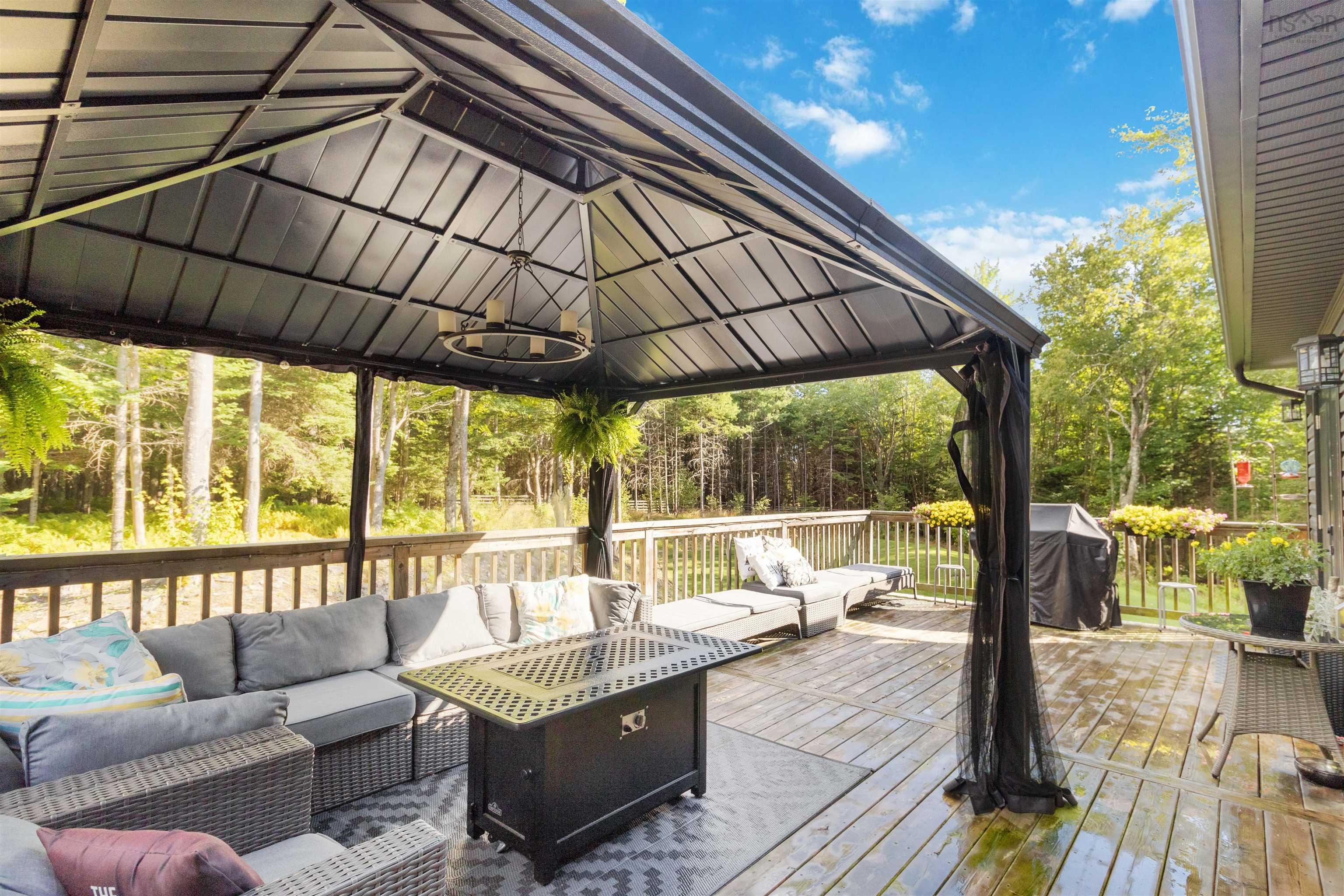 $844,900.00: 135 Clivedon Court, Fall River