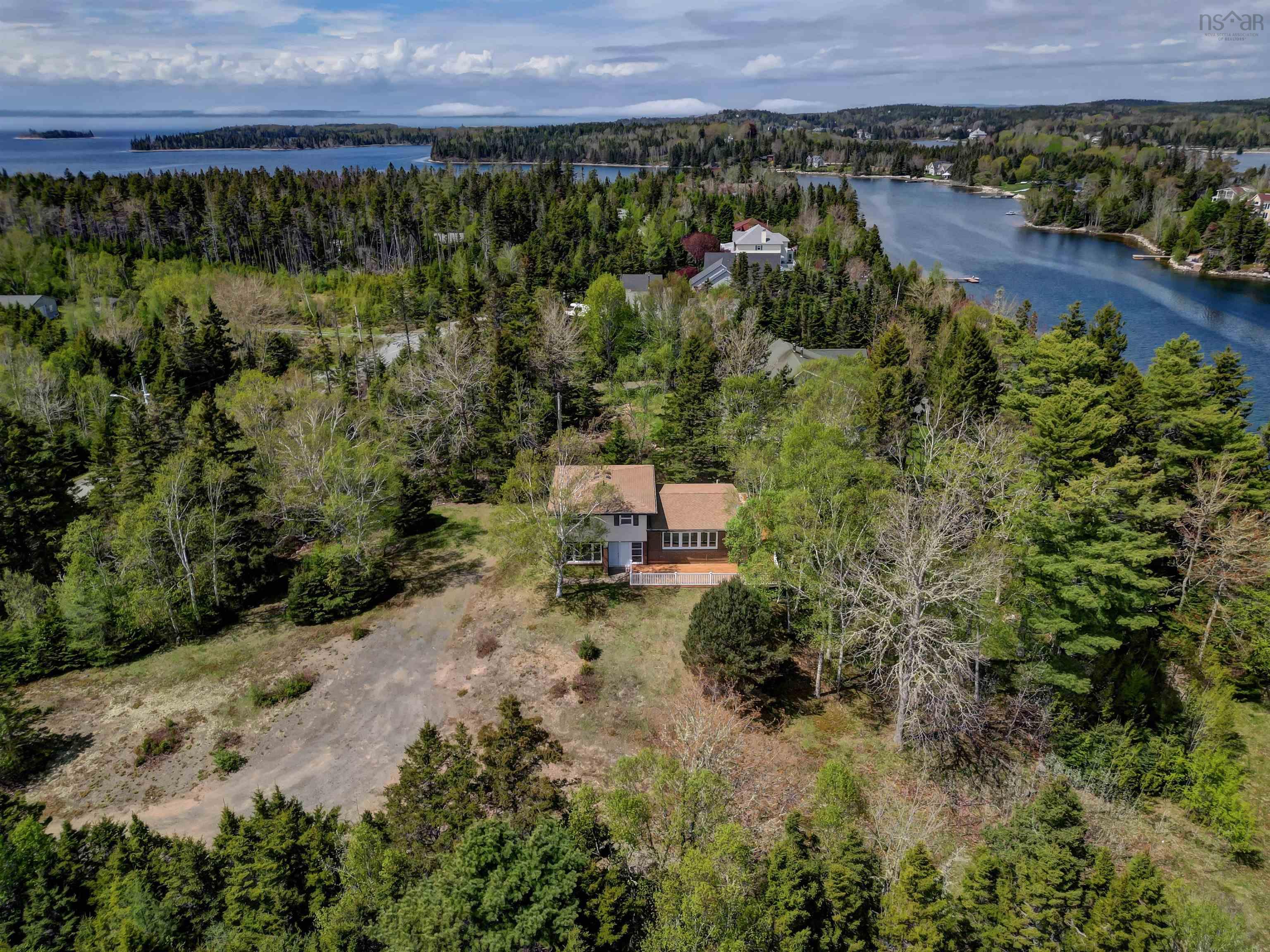 $849,000.00: 217 Boutiliers Cove Road, Hackett