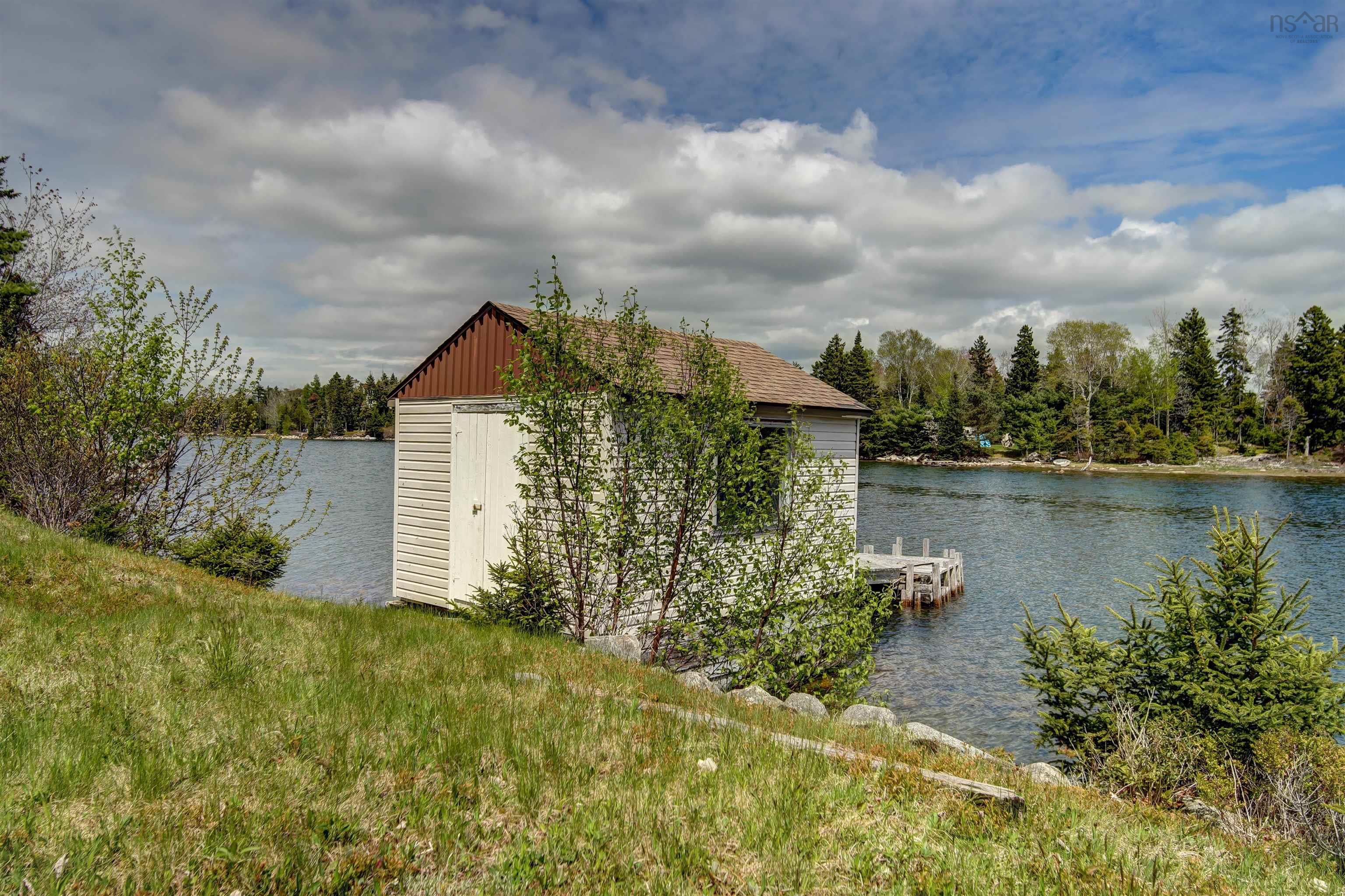 $849,000.00: 217 Boutiliers Cove Road, Hackett