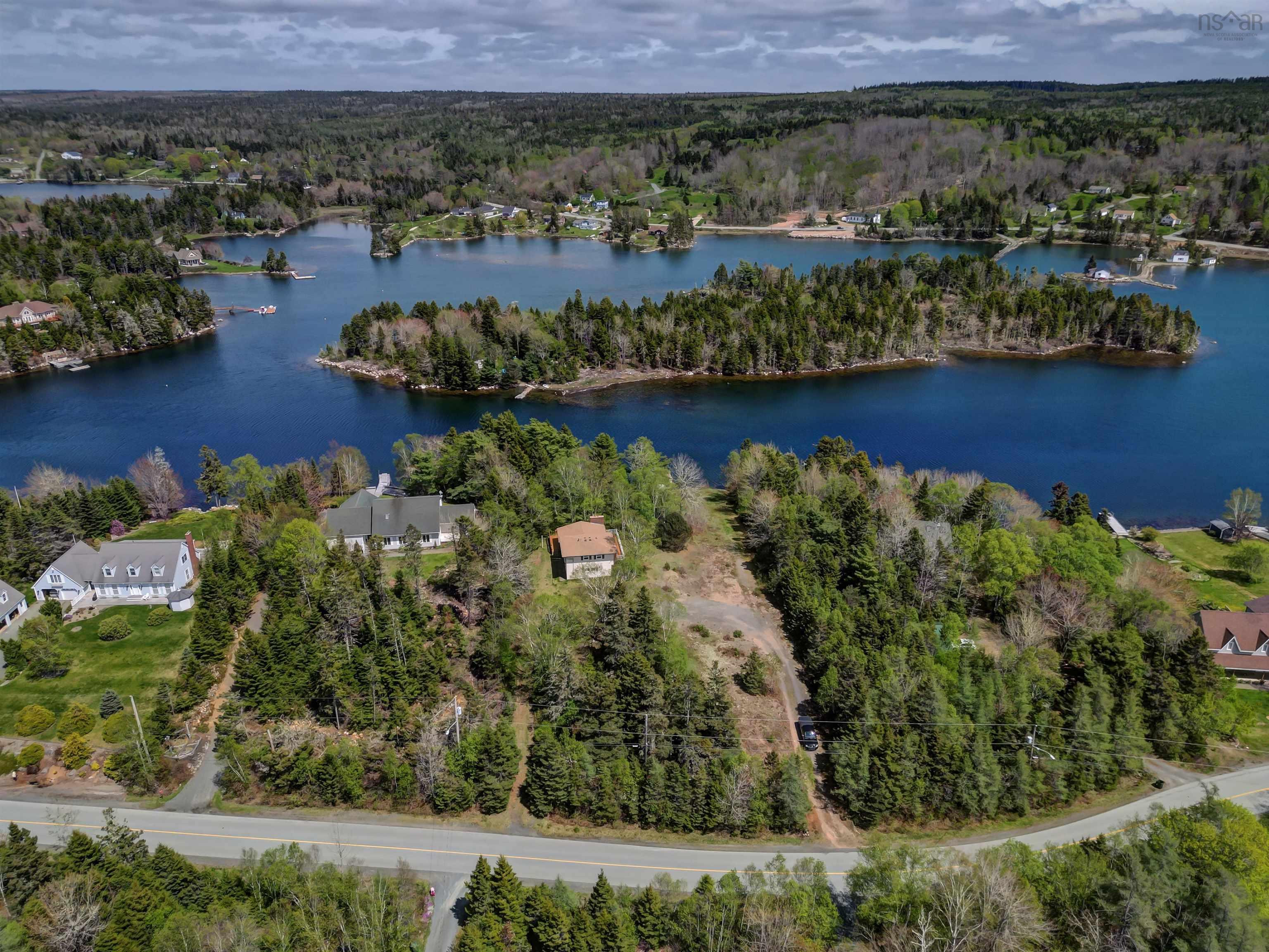 $849,000.00: 217 Boutiliers Cove Road, Hackett