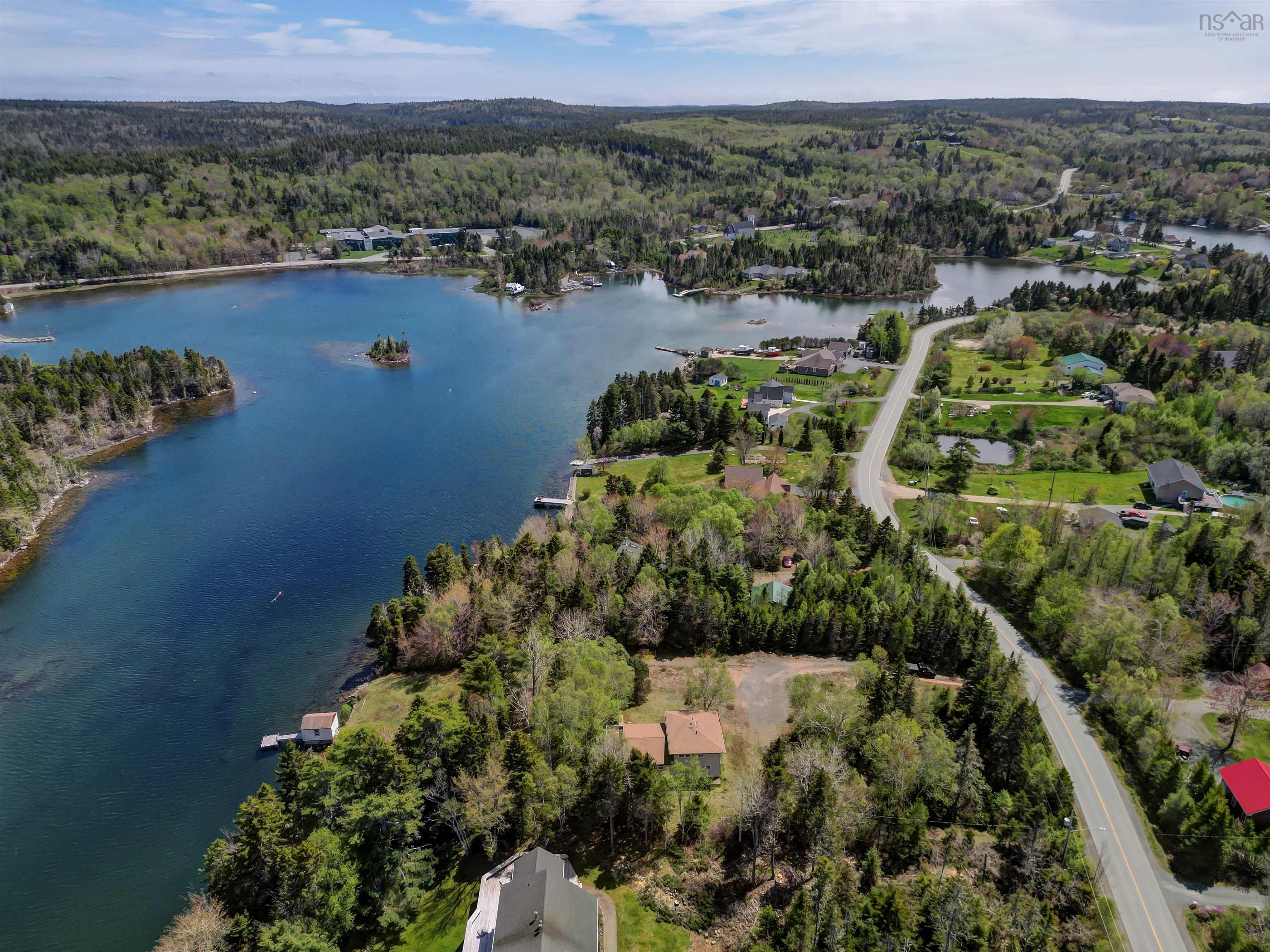 $849,000.00: 217 Boutiliers Cove Road, Hackett