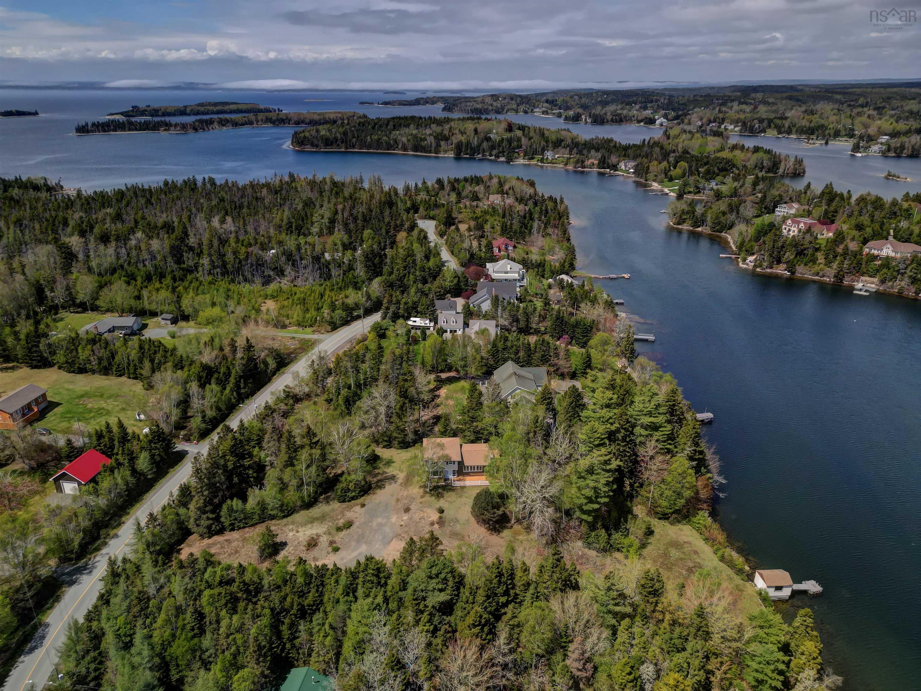 $849,000.00: 217 Boutiliers Cove Road, Hackett