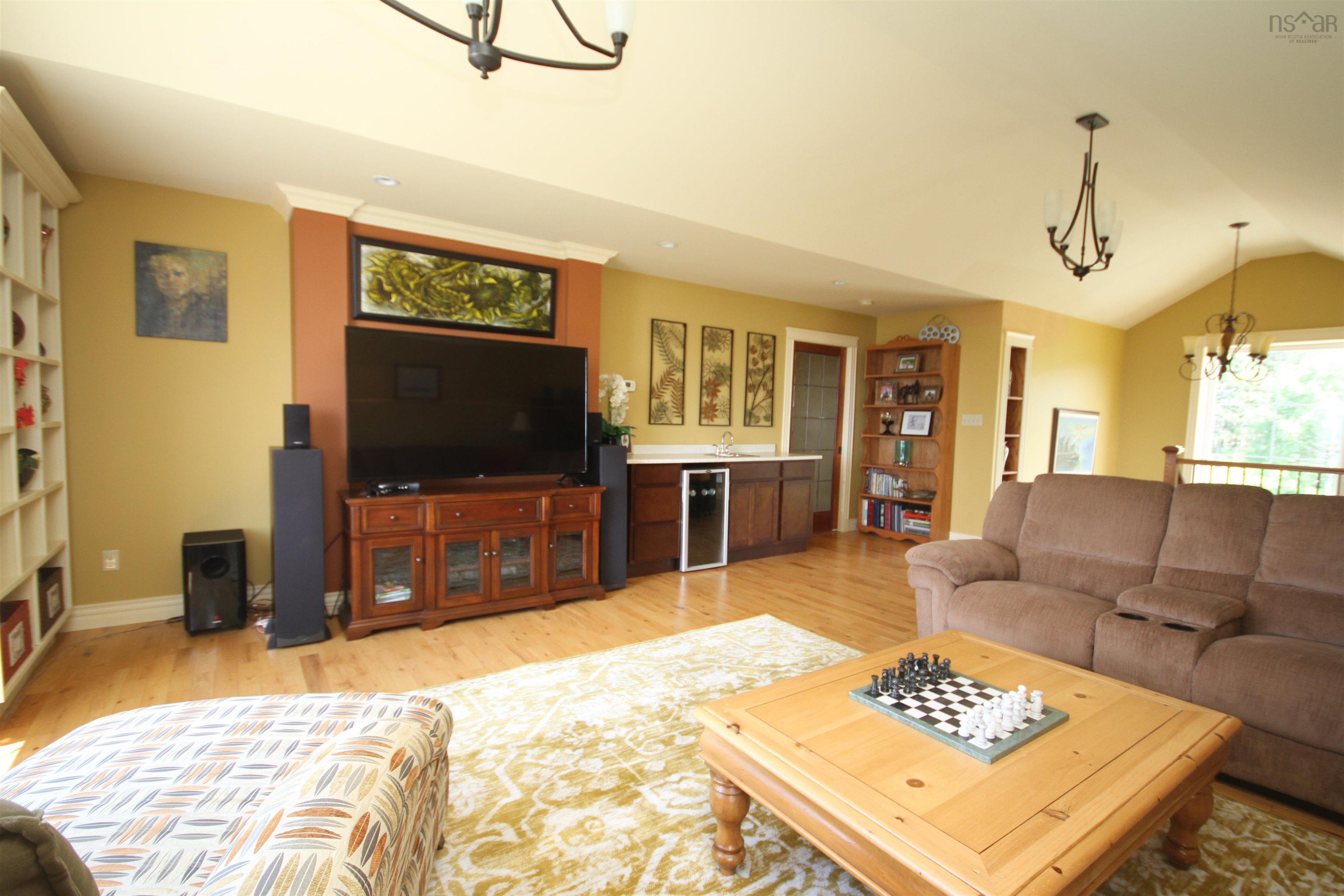 $1,150,000.00: 75 Macdonald Drive, Creignish