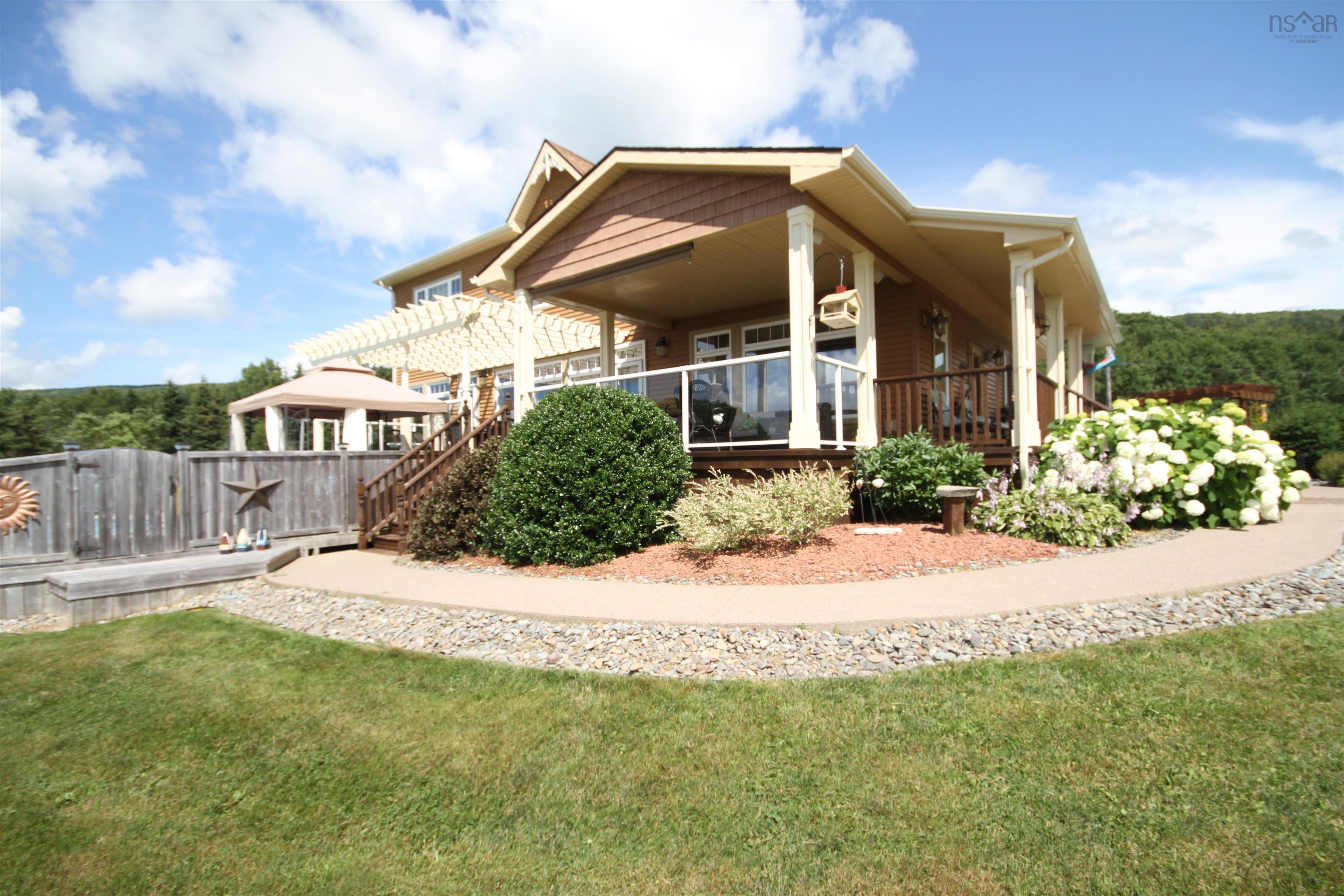 $1,150,000.00: 75 Macdonald Drive, Creignish