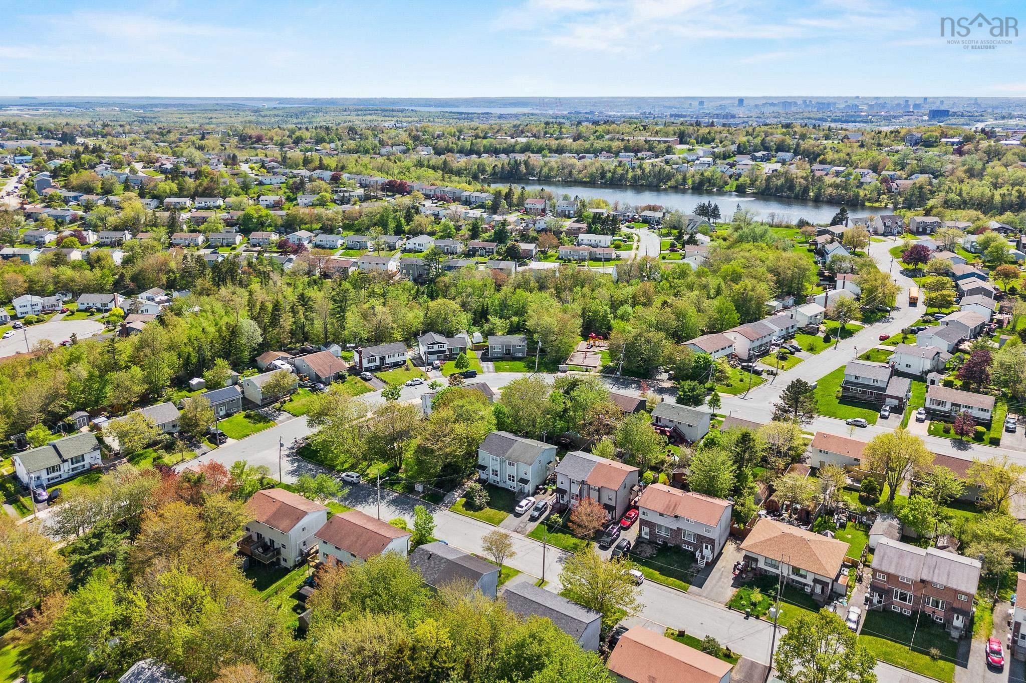 $429,900.00: 3 Valkyrie Crescent, Dartmouth