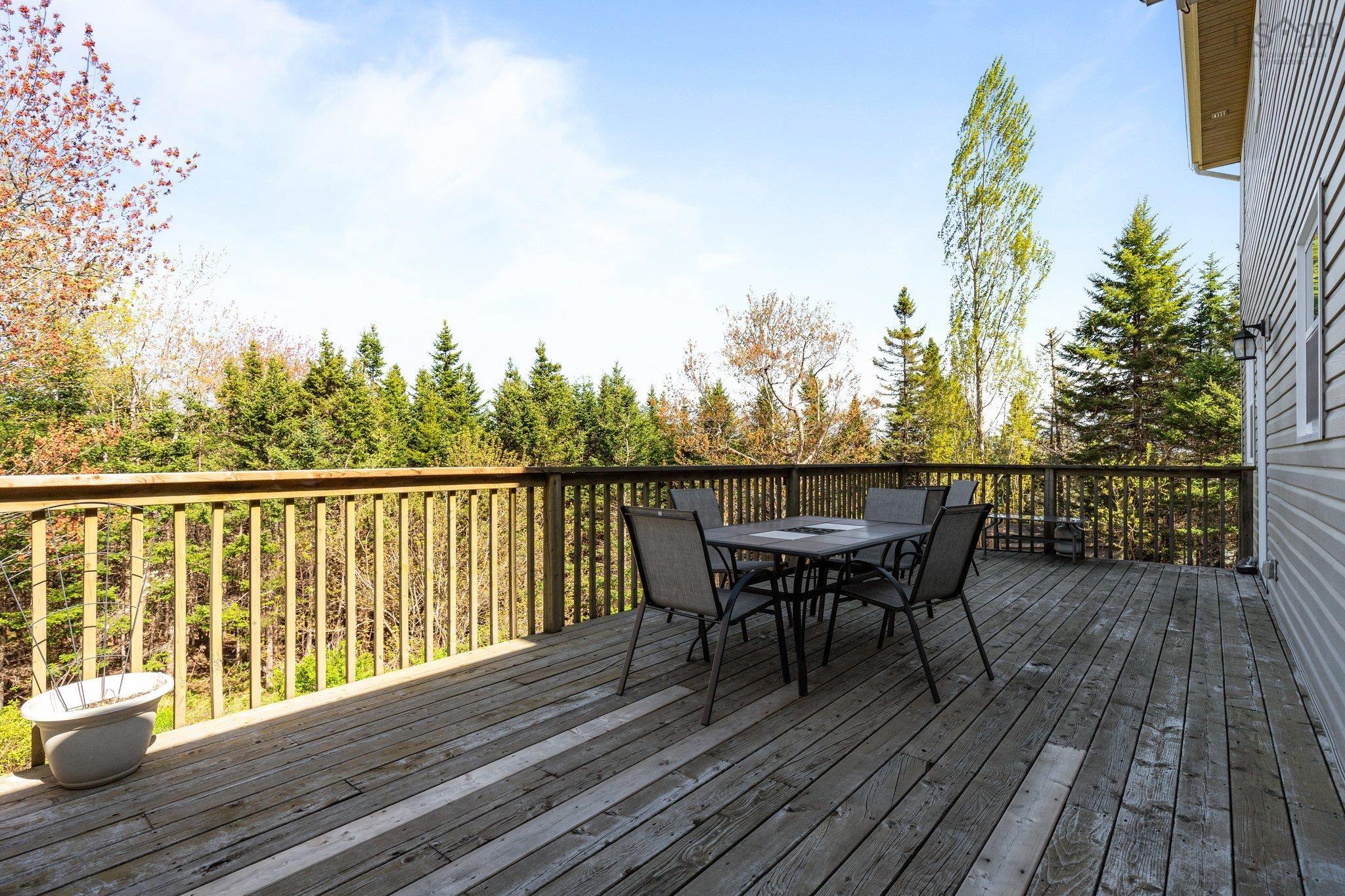 $724,900.00: 80 Telford Lane, Stillwater Lake
