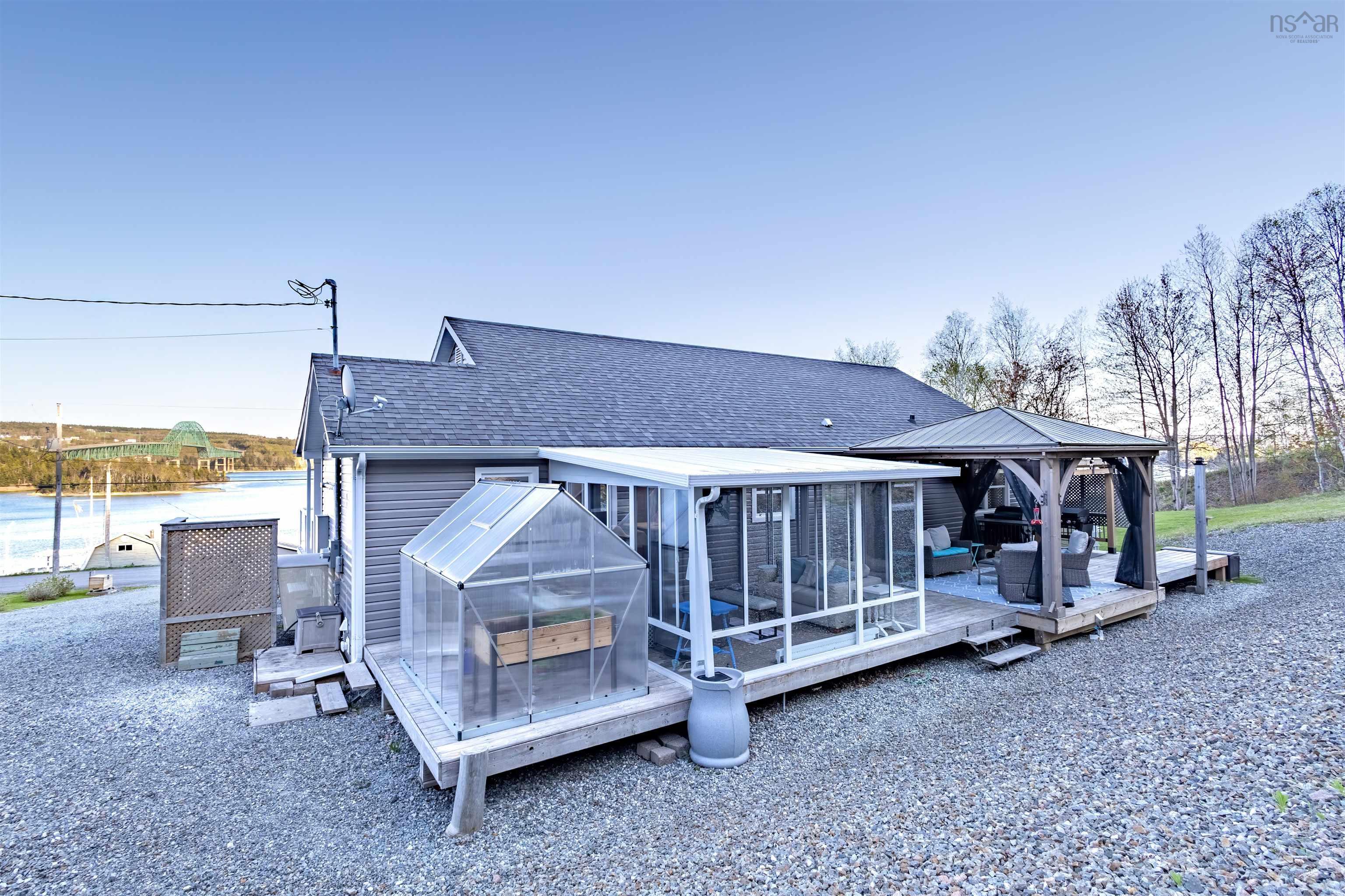 $675,000.00: 3693 New Harris Road, New Harris
