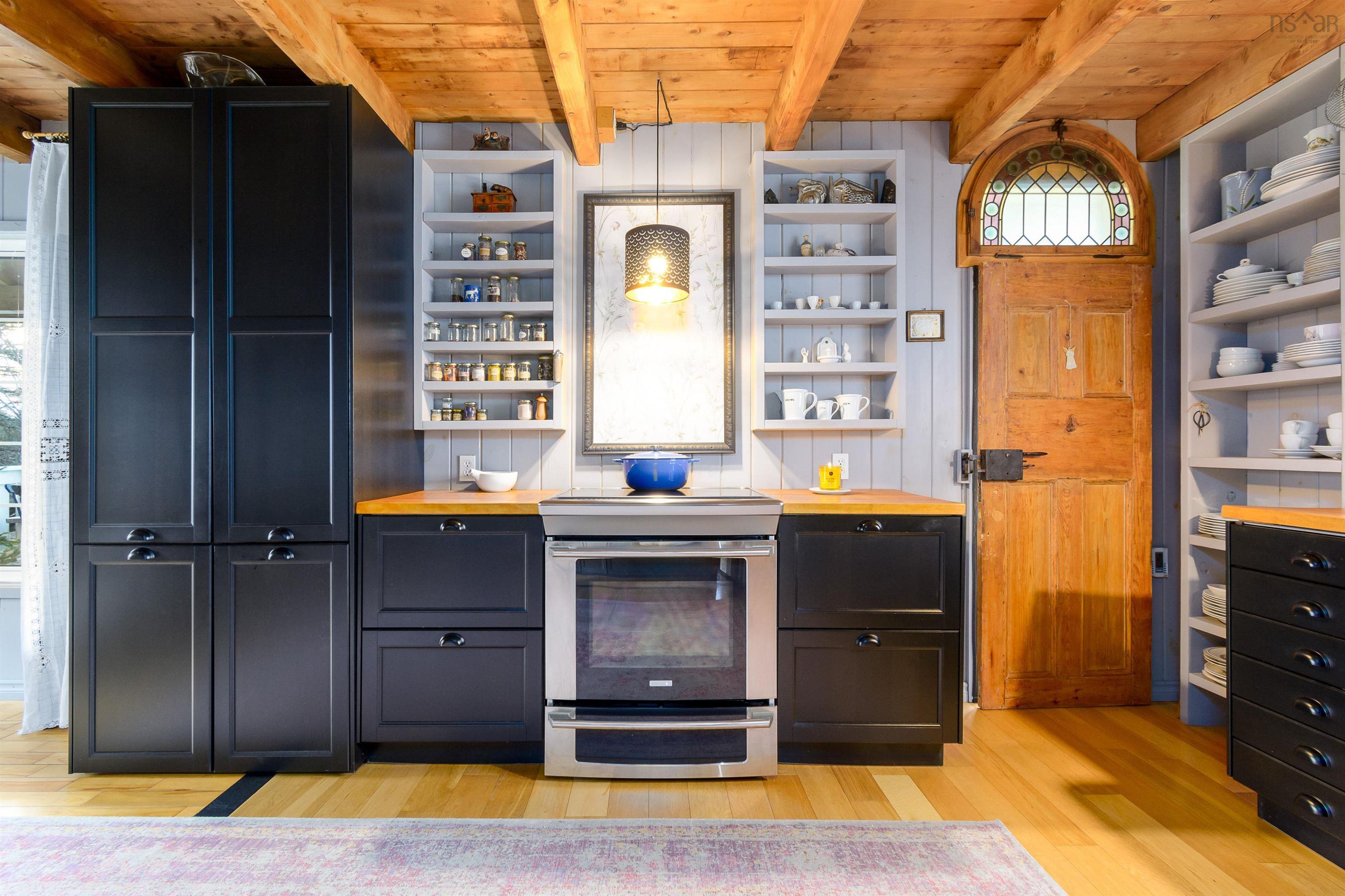 $699,900.00: 2660 LOCH LOMOND Road, Enon