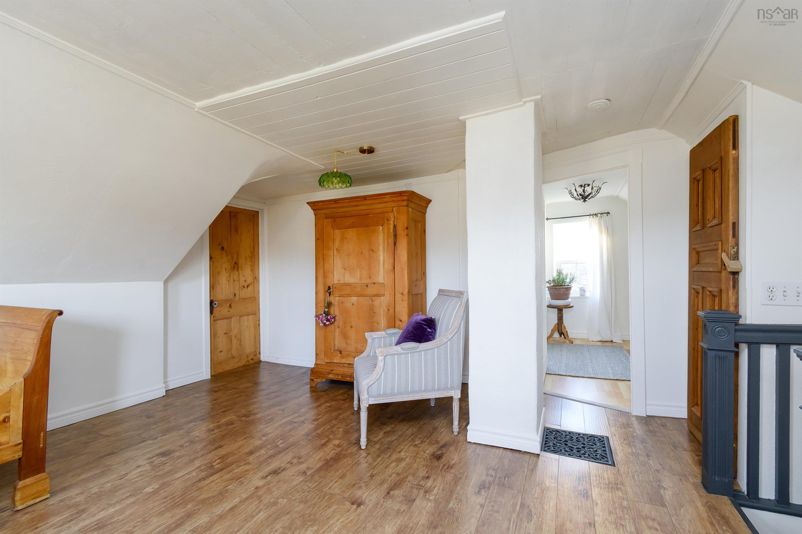 $699,900.00: 2660 LOCH LOMOND Road, Enon