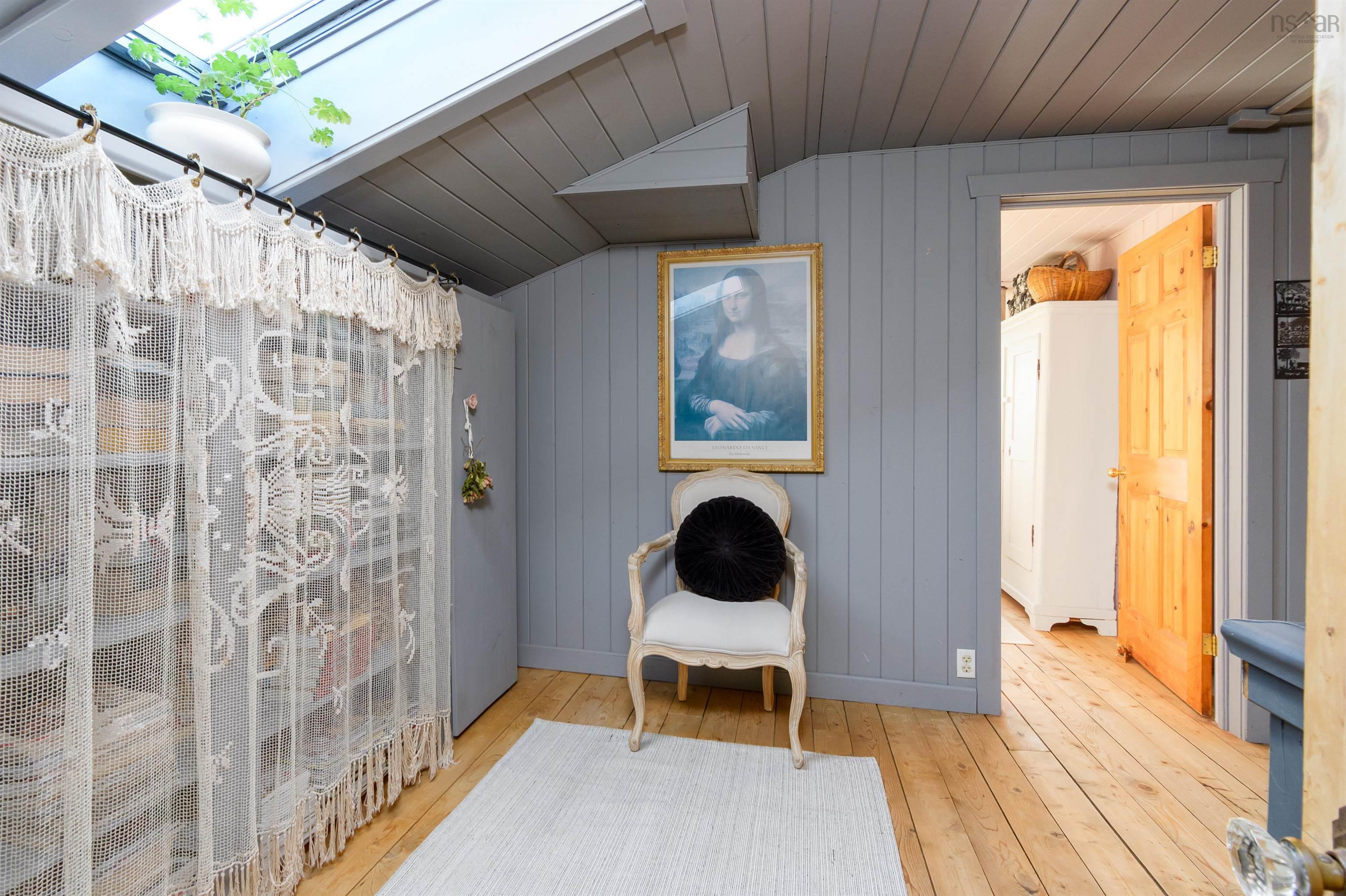 $699,900.00: 2660 LOCH LOMOND Road, Enon