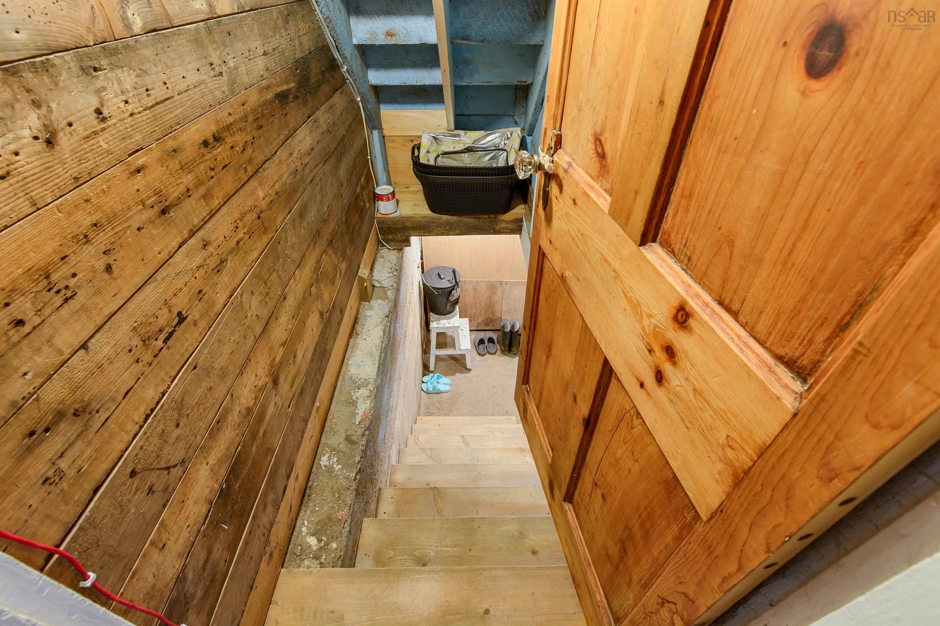 $699,900.00: 2660 LOCH LOMOND Road, Enon